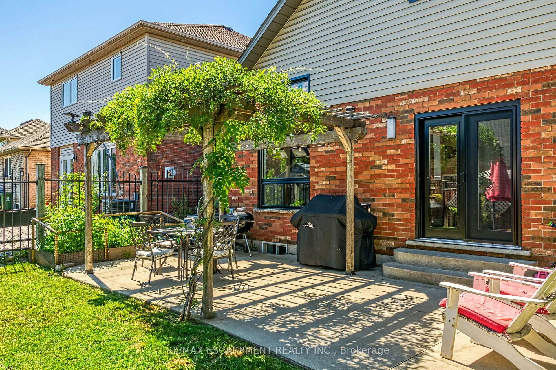 Photo 45 of 239 Hepburn Crescent, Hamilton, Mountview — HOMEH