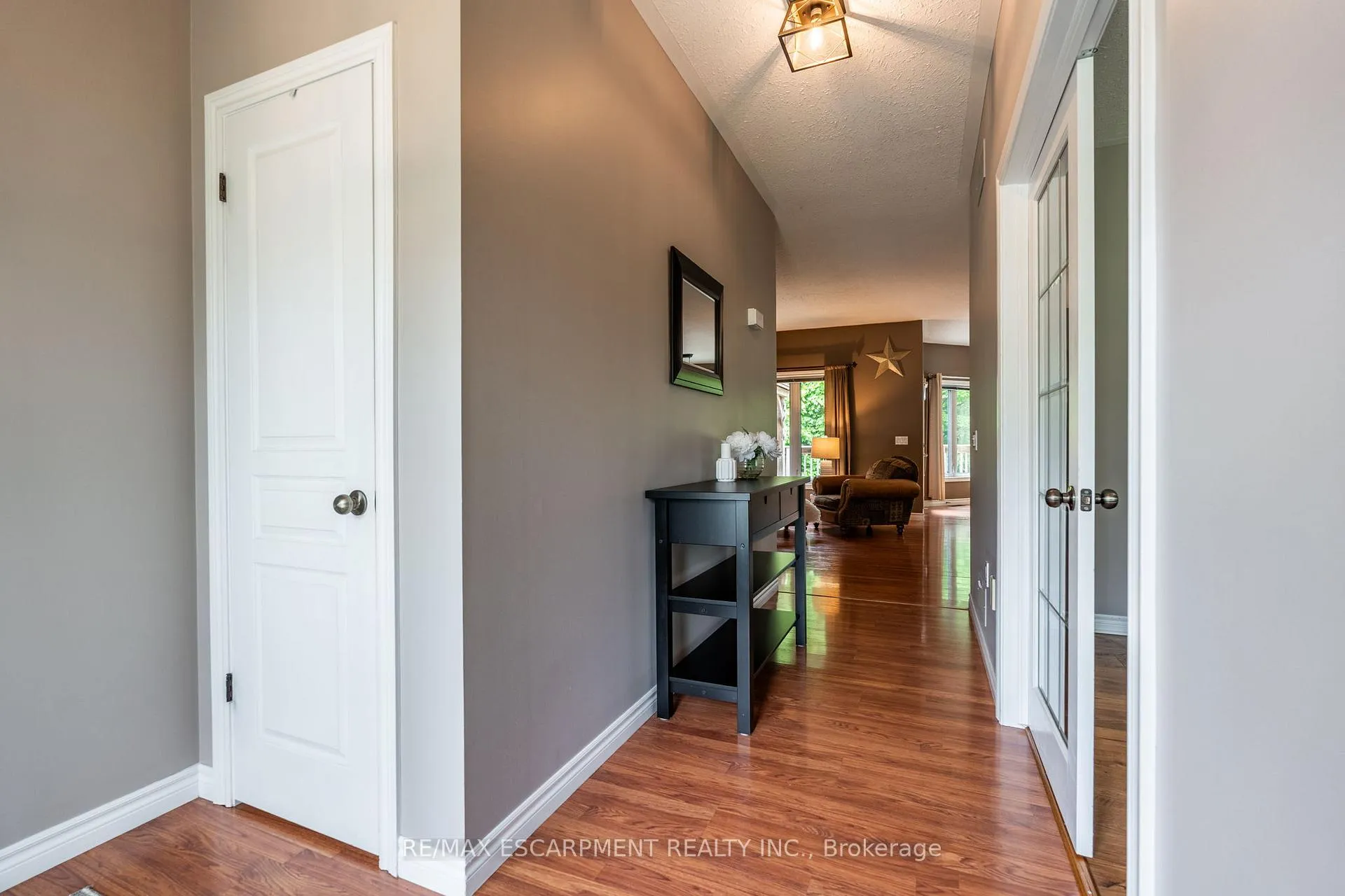 Photo 5 of 1323 8TH Concession Road W, Hamilton, Rural Flamborough — HOMEH