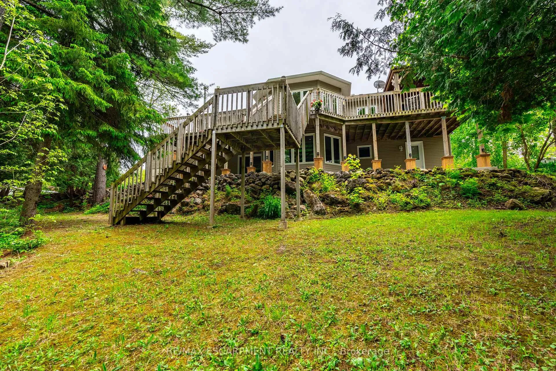 Photo 42 of 1323 8TH Concession Road W, Hamilton, Rural Flamborough — HOMEH