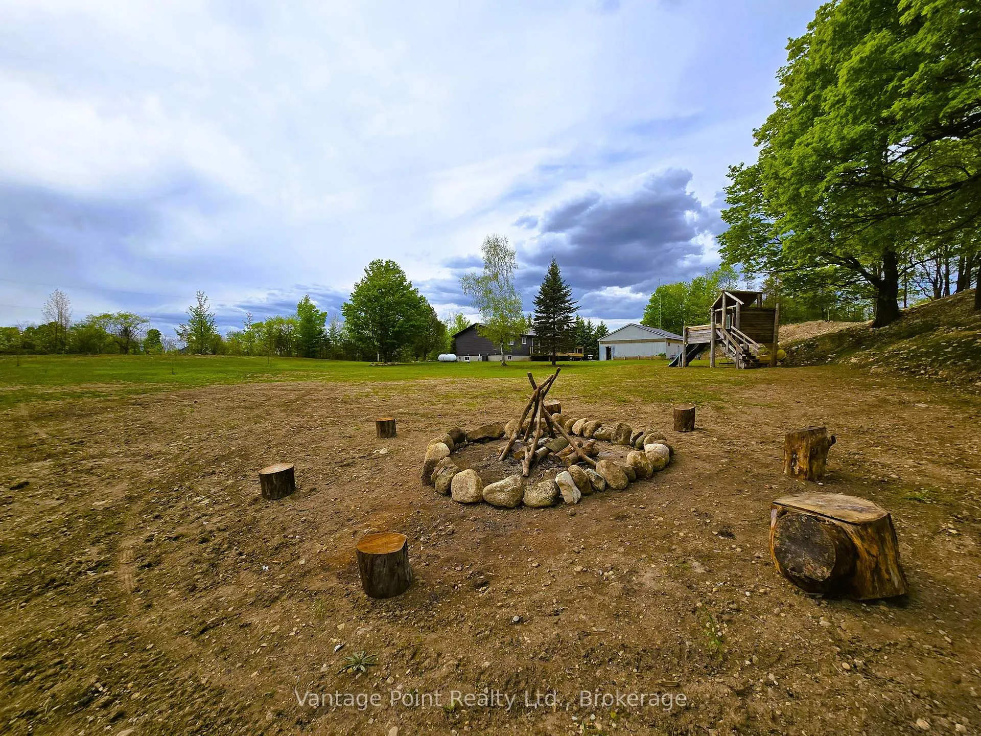 Photo 13 of 544302 80 Side Road, West Grey — HOMEH