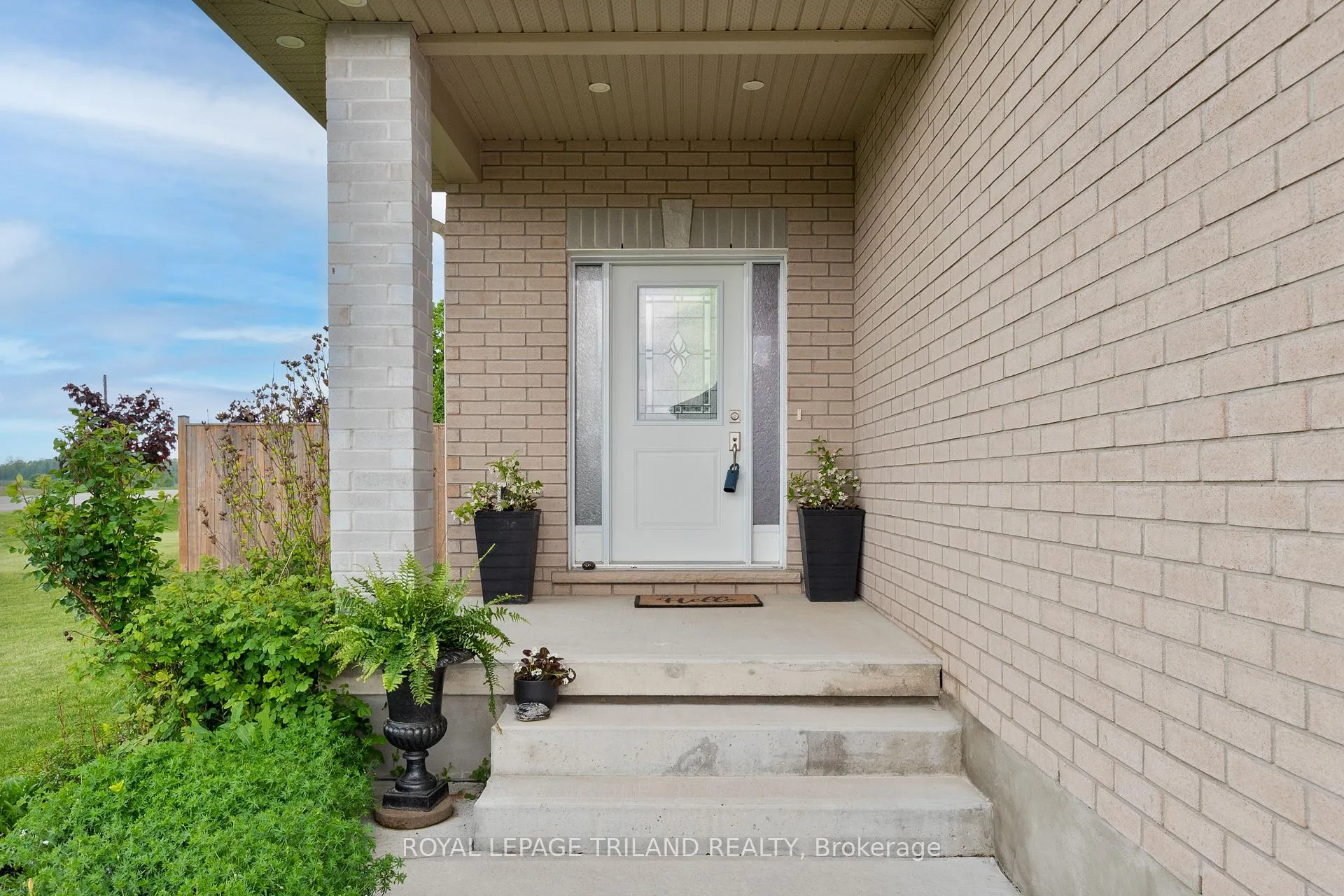 Photo 3 of 3 Elliott Trail, Thames Centre, Thorndale — HOMEH