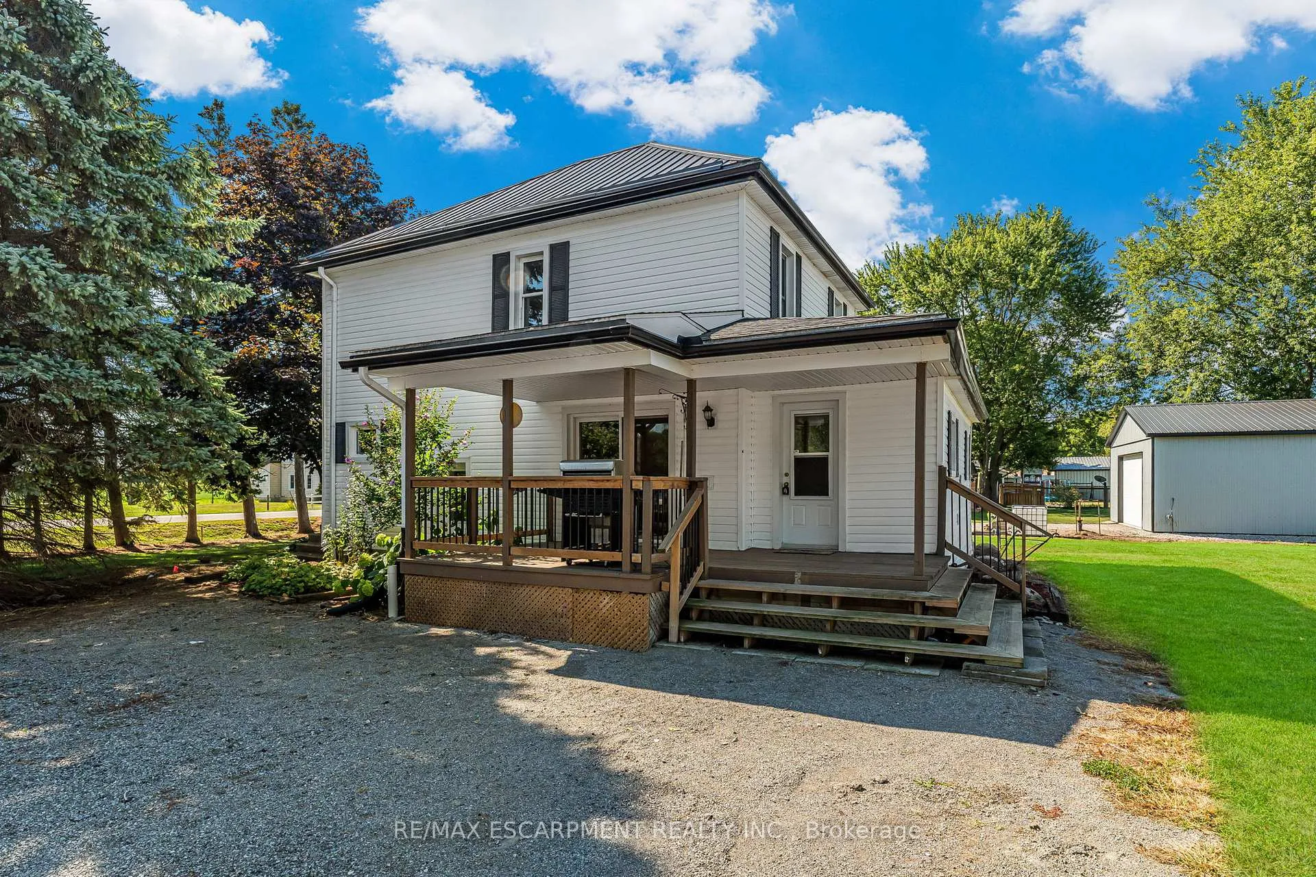 Photo 1 of 398 Diltz Road, Haldimand, Dunnville — HOMEH