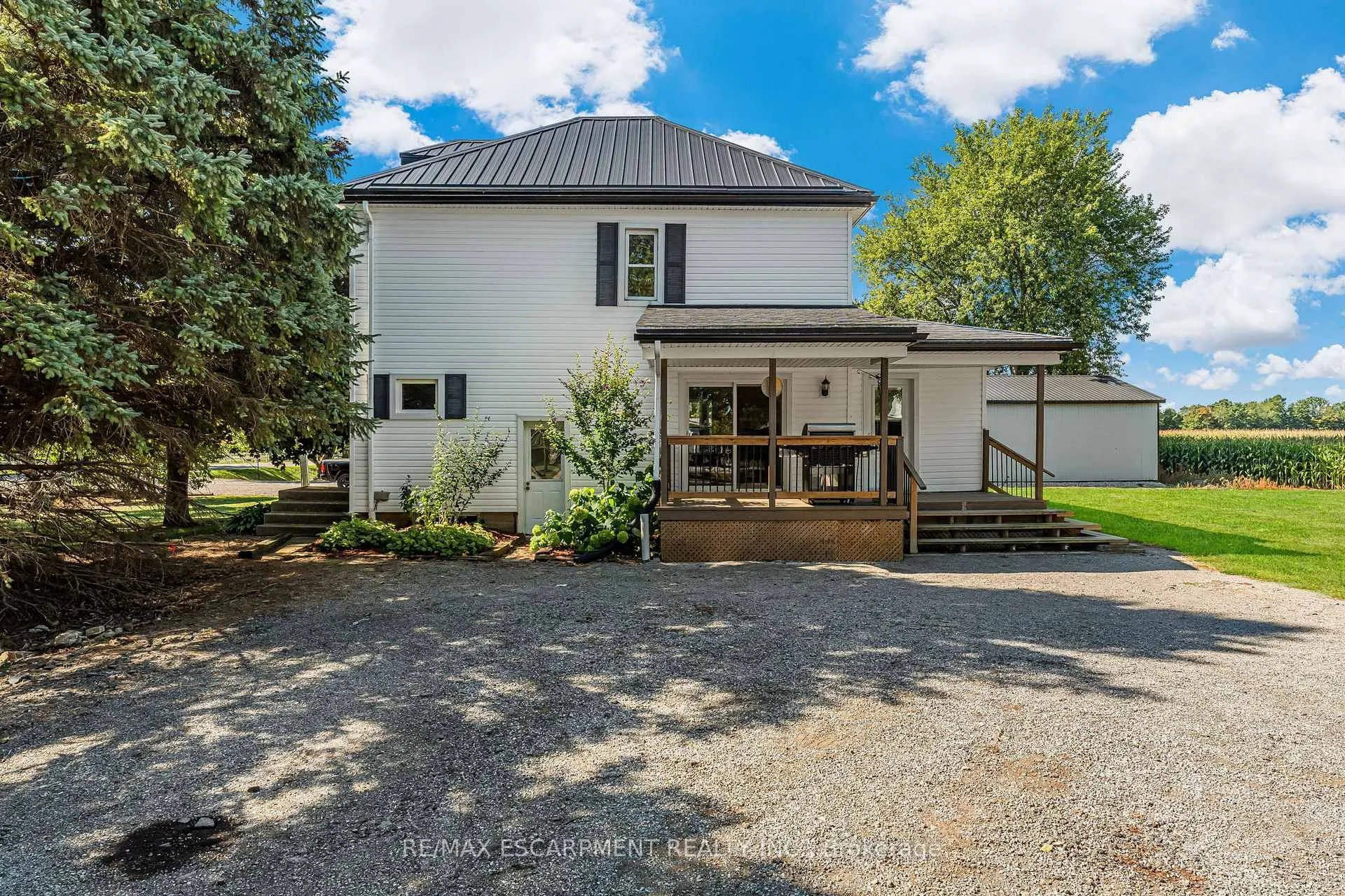 Photo 3 of 398 Diltz Road, Haldimand, Dunnville — HOMEH