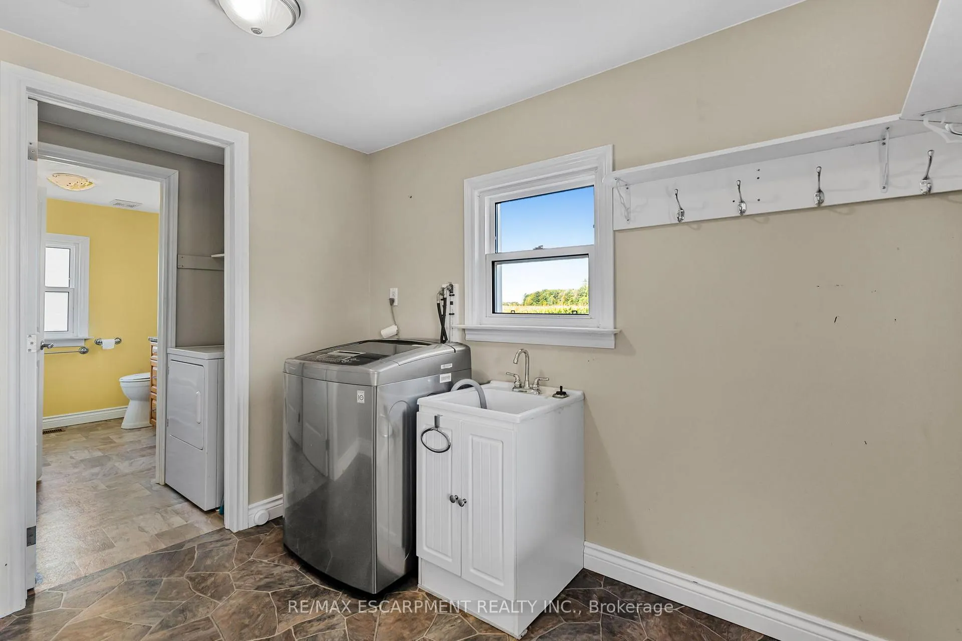 Photo 22 of 398 Diltz Road, Haldimand, Dunnville — HOMEH