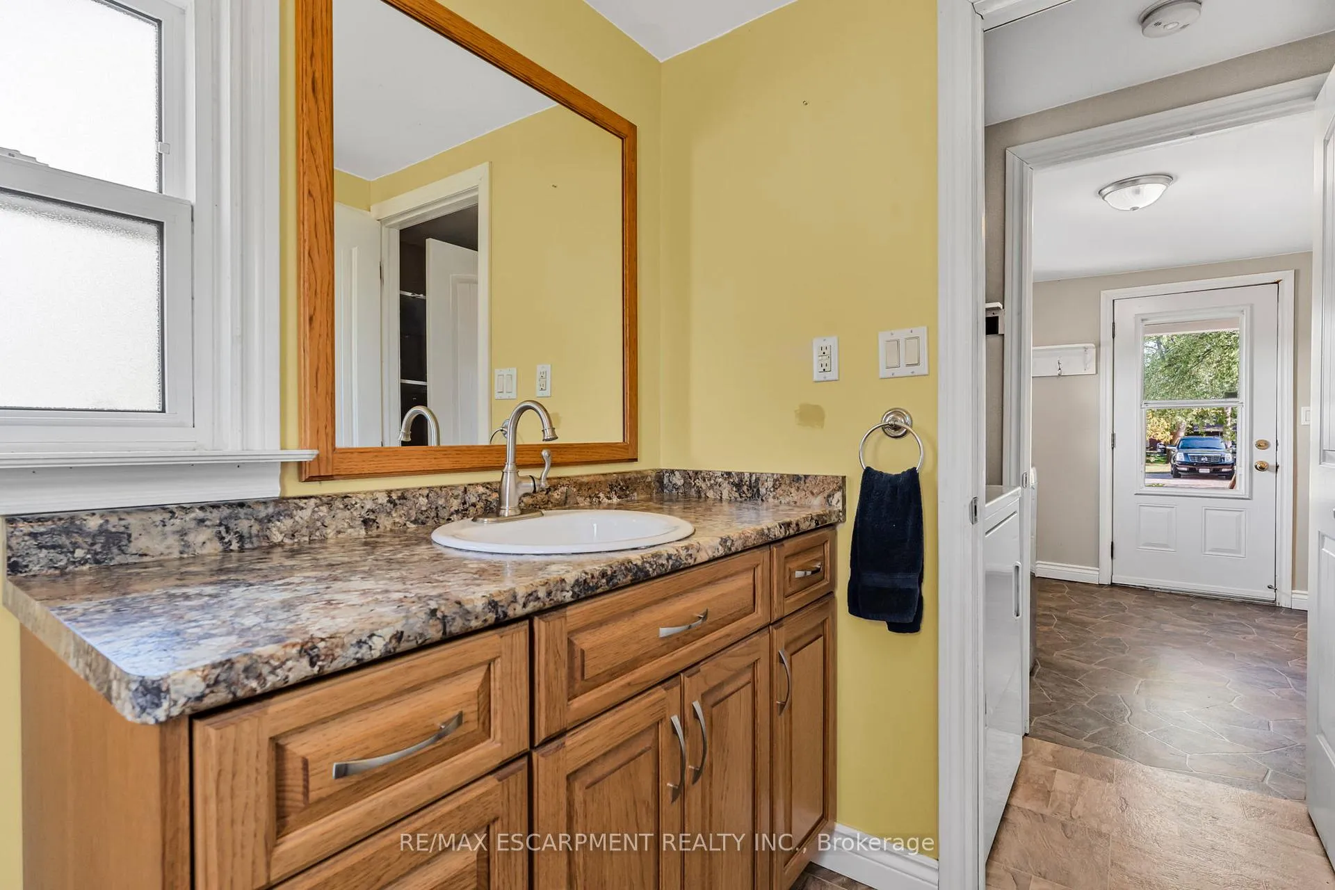 Photo 26 of 398 Diltz Road, Haldimand, Dunnville — HOMEH