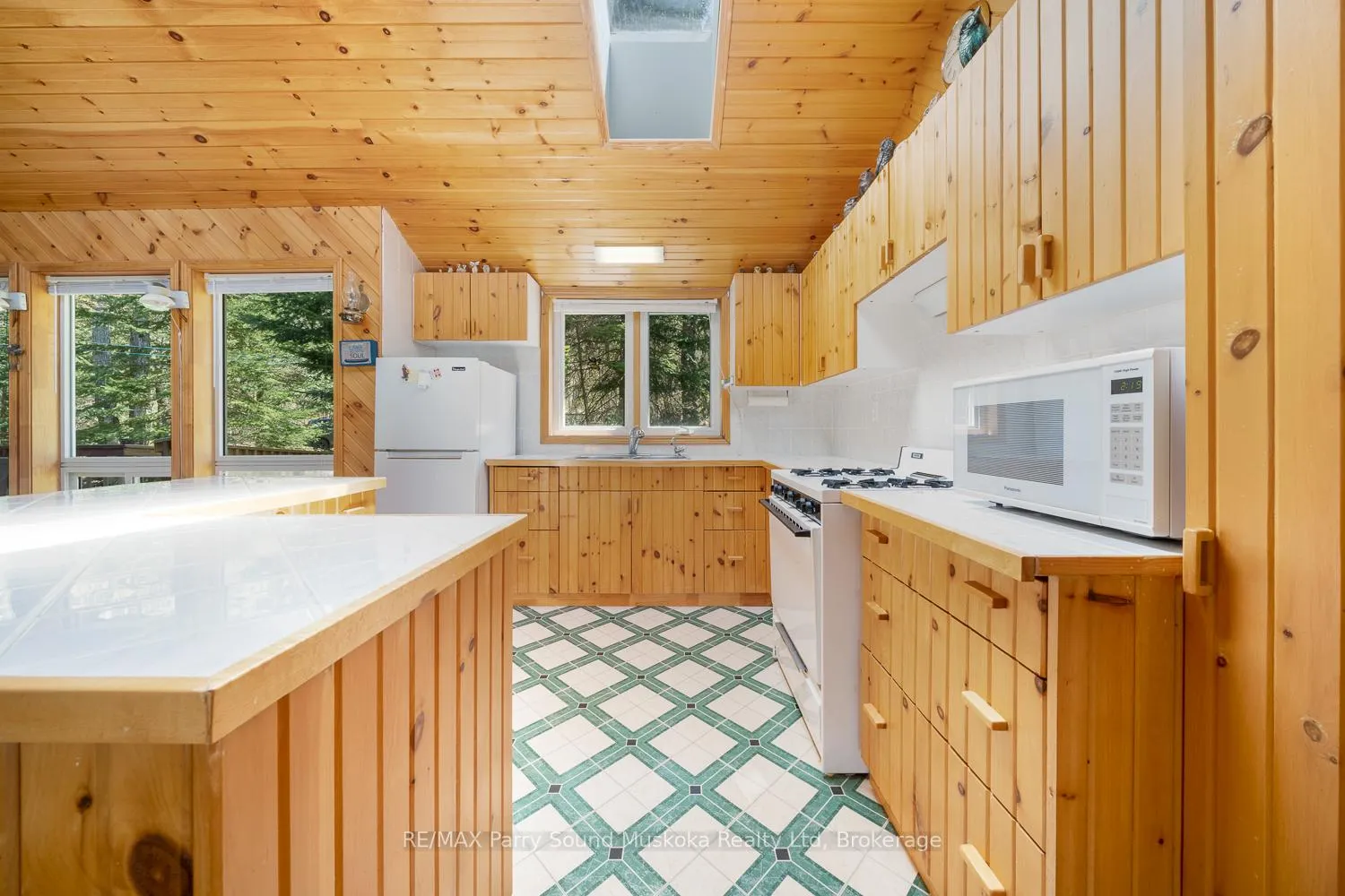 Photo 14 of 25 Dancy Lane, McKellar — HOMEH