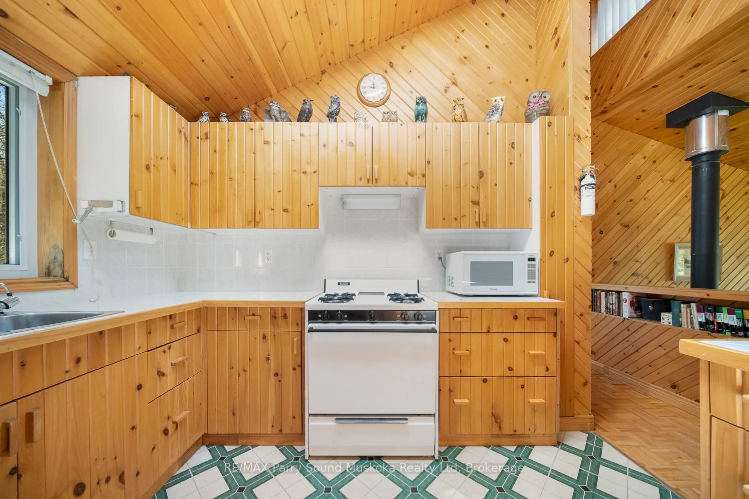 Photo 15 of 25 Dancy Lane, McKellar — HOMEH