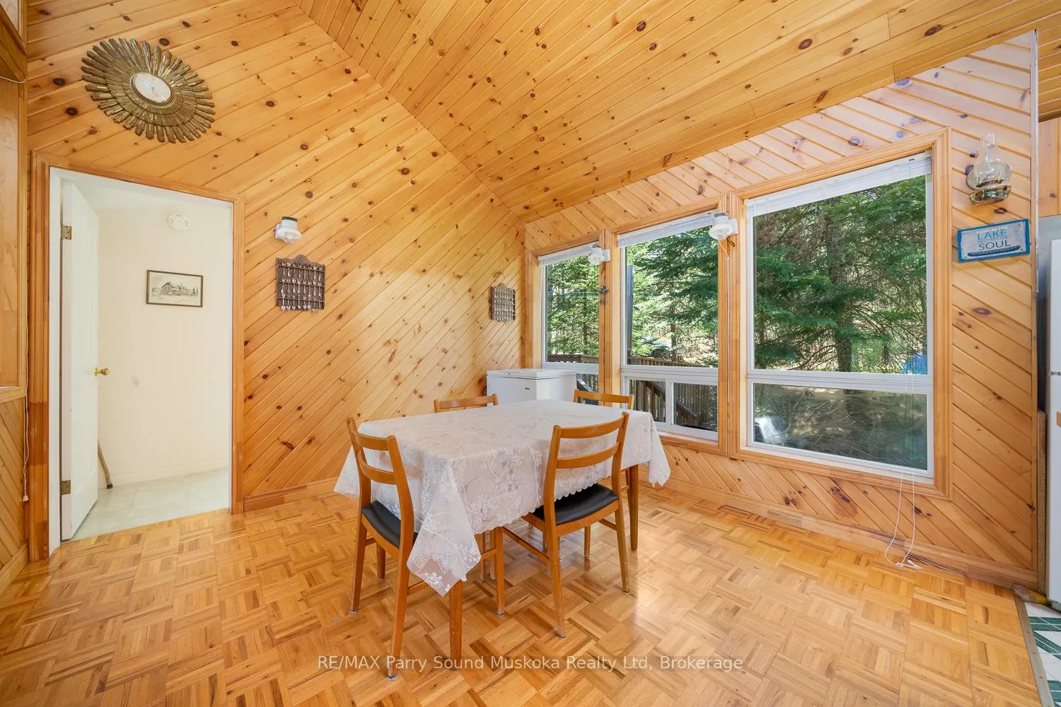 Photo 16 of 25 Dancy Lane, McKellar — HOMEH