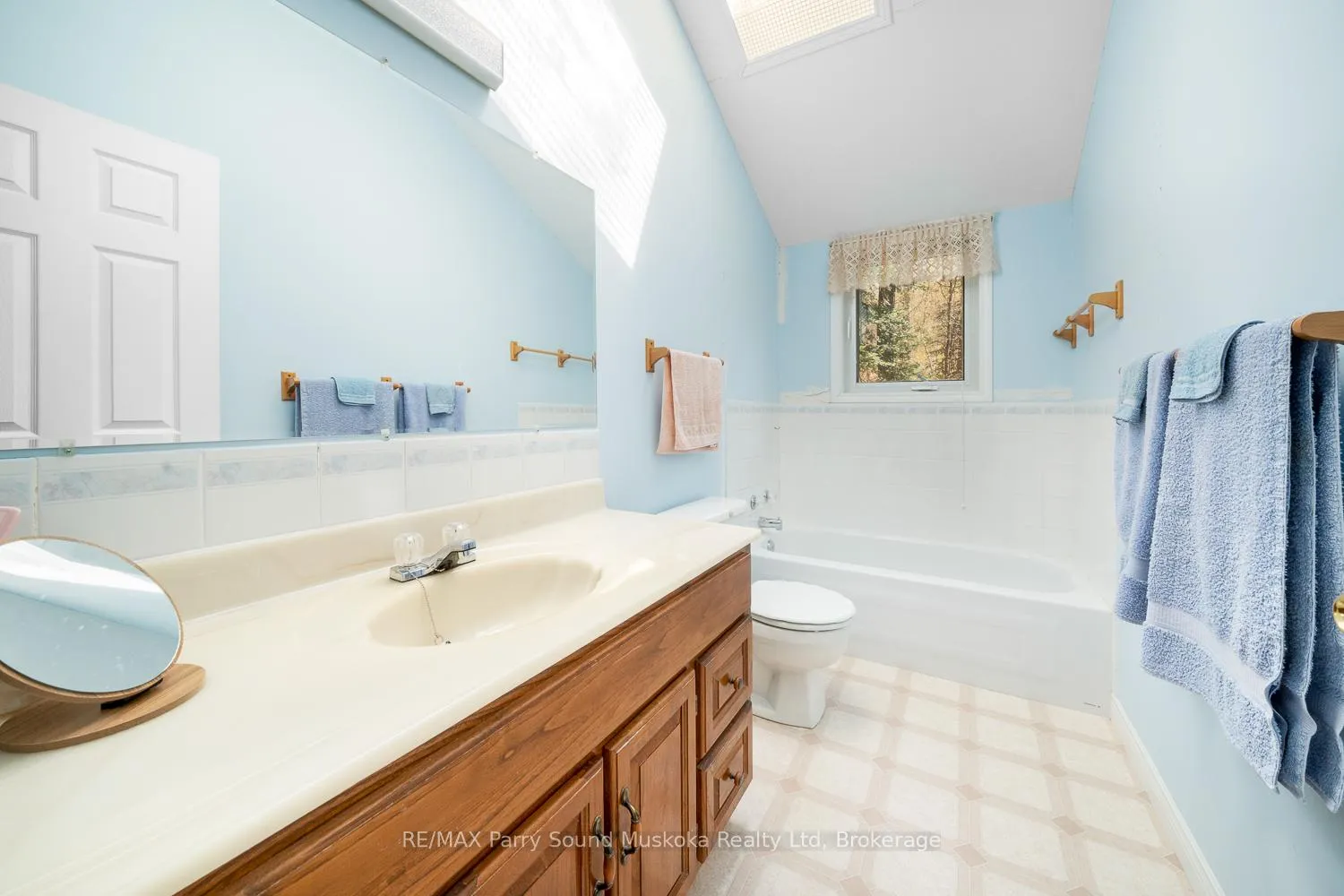 Photo 34 of 25 Dancy Lane, McKellar — HOMEH