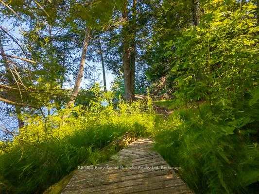 Photo 24 of 23 Dancy Lane, McKellar — HOMEH