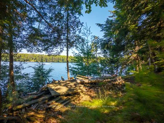 Photo 25 of 23 Dancy Lane, McKellar — HOMEH