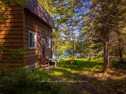 Photo 31 of 23 Dancy Lane, McKellar — HOMEH