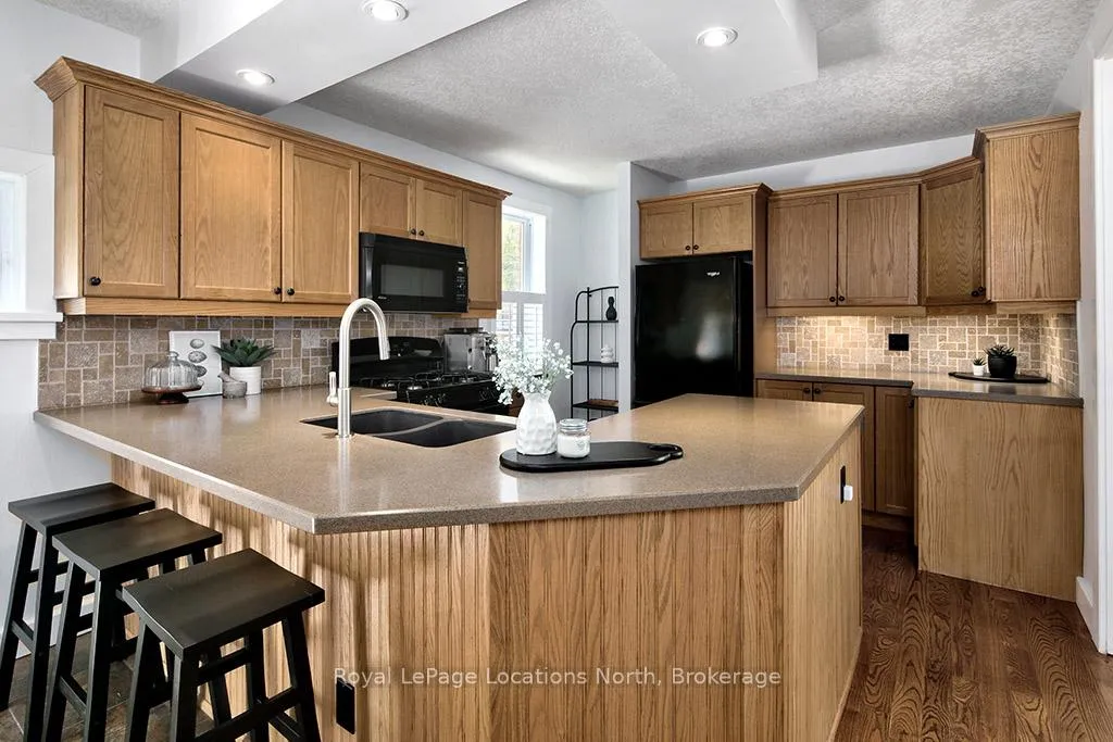 Photo 19 of 67 Marshall Street W, Meaford — HOMEH