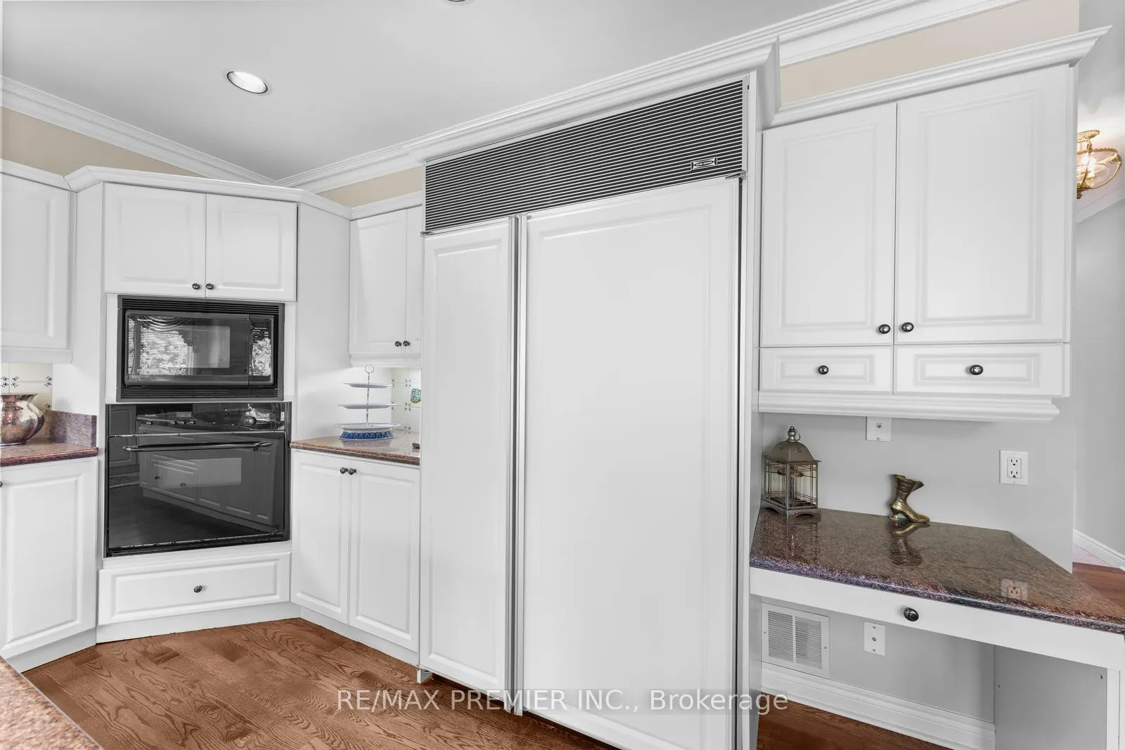 Photo 20 of 261 Sylvadene Parkway, Vaughan, East Woodbridge — HOMEH