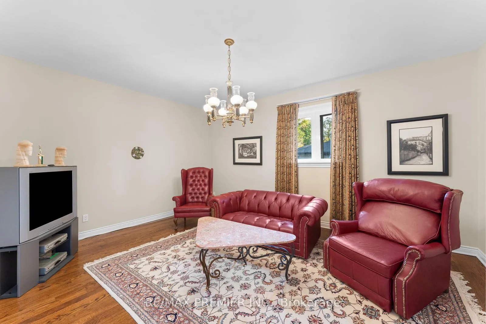 Photo 24 of 261 Sylvadene Parkway, Vaughan, East Woodbridge — HOMEH