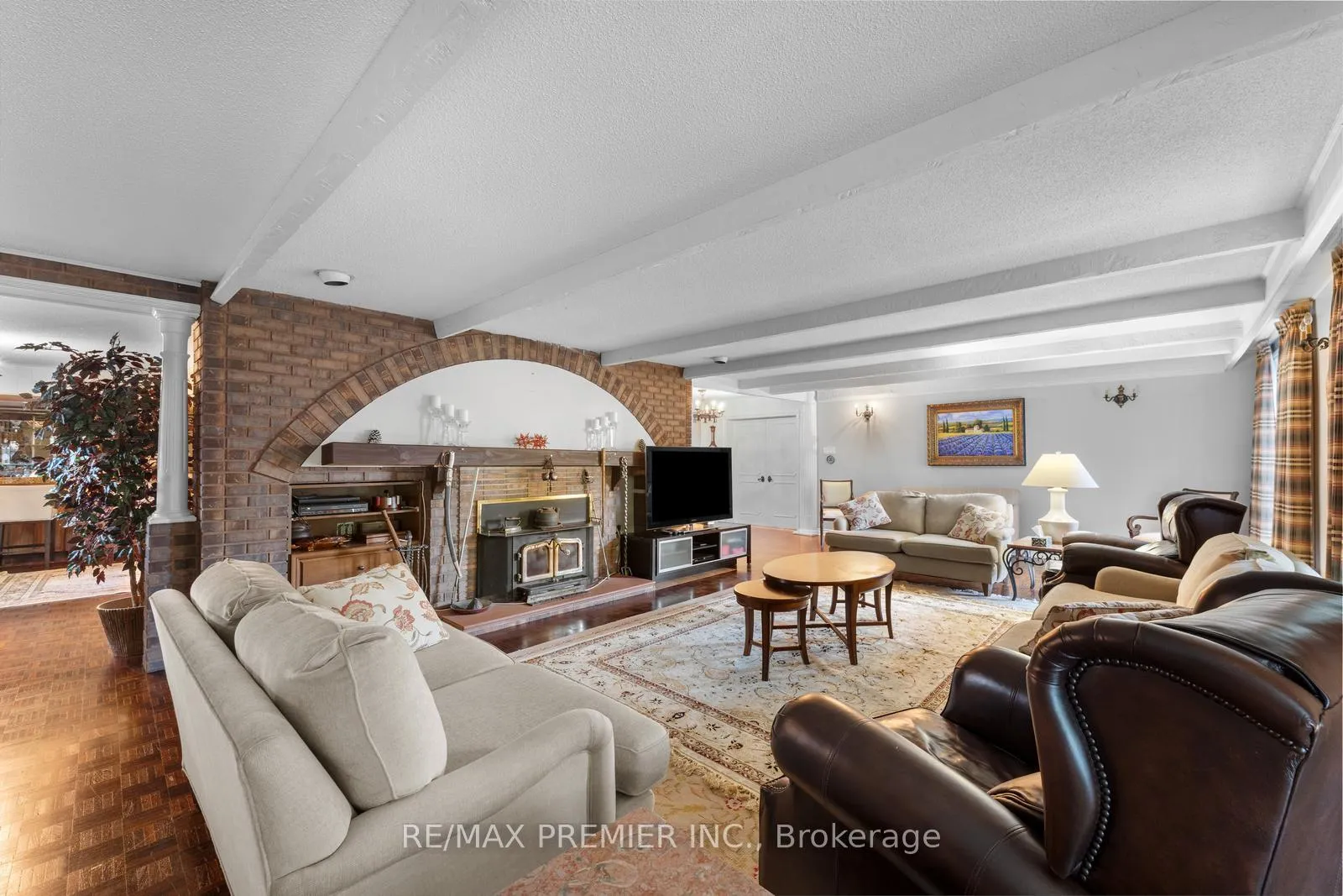 Photo 31 of 261 Sylvadene Parkway, Vaughan, East Woodbridge — HOMEH