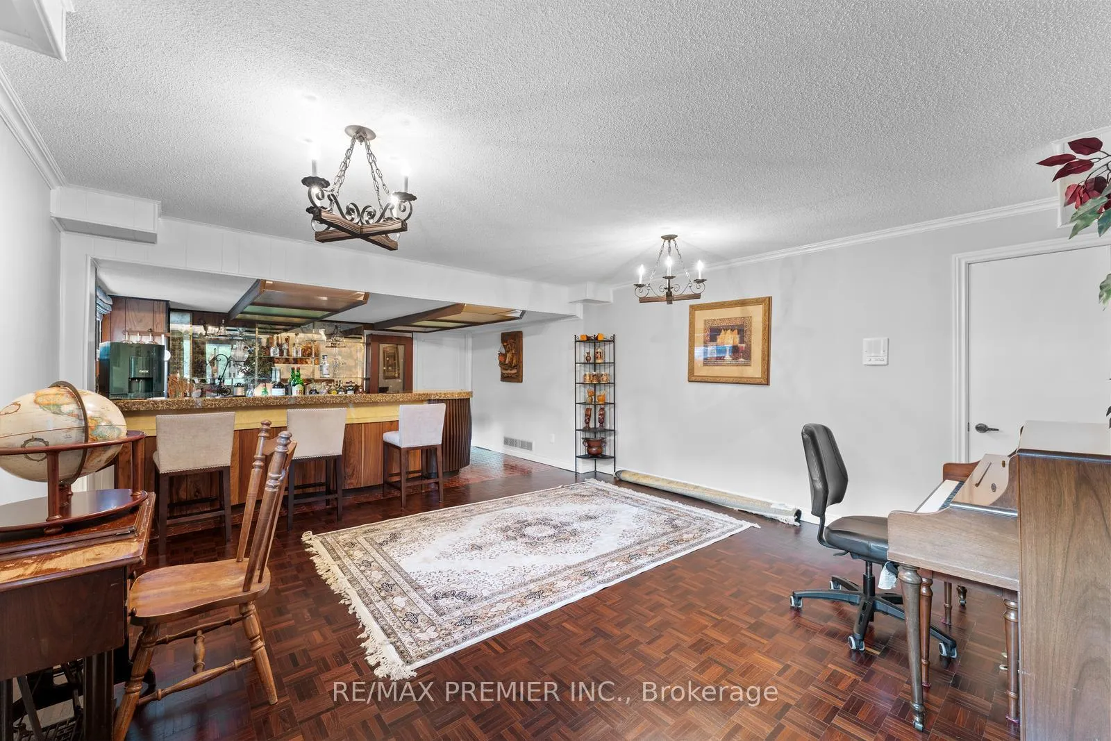 Photo 32 of 261 Sylvadene Parkway, Vaughan, East Woodbridge — HOMEH