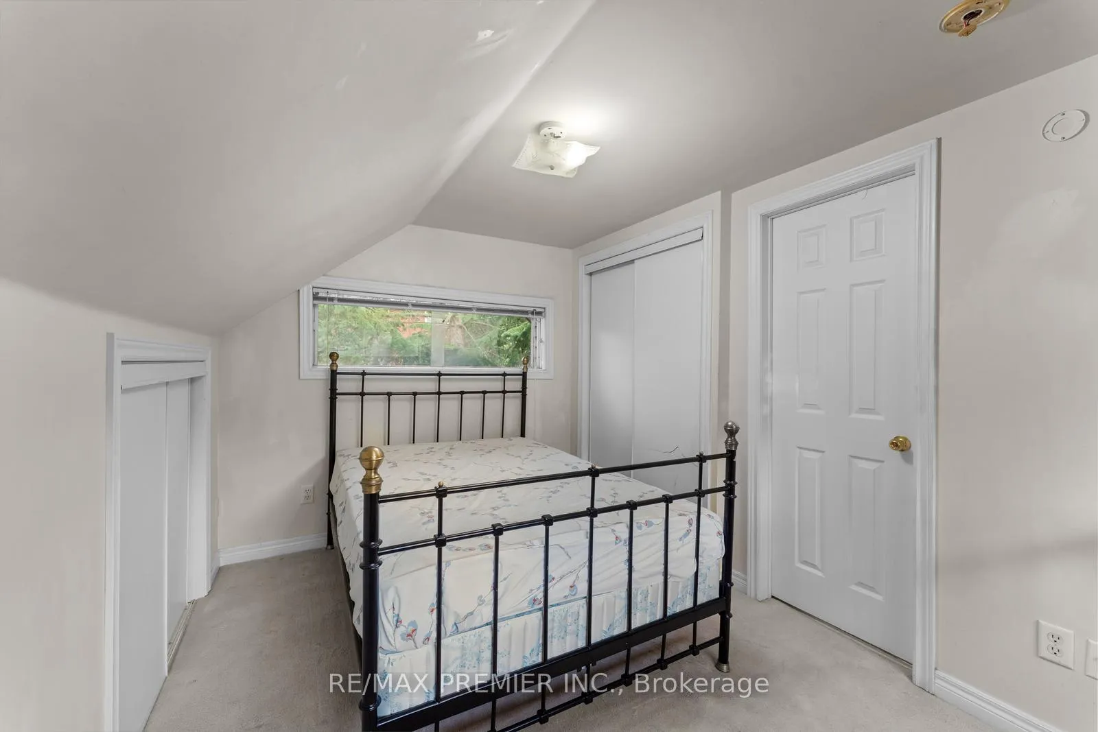 Photo 45 of 261 Sylvadene Parkway, Vaughan, East Woodbridge — HOMEH