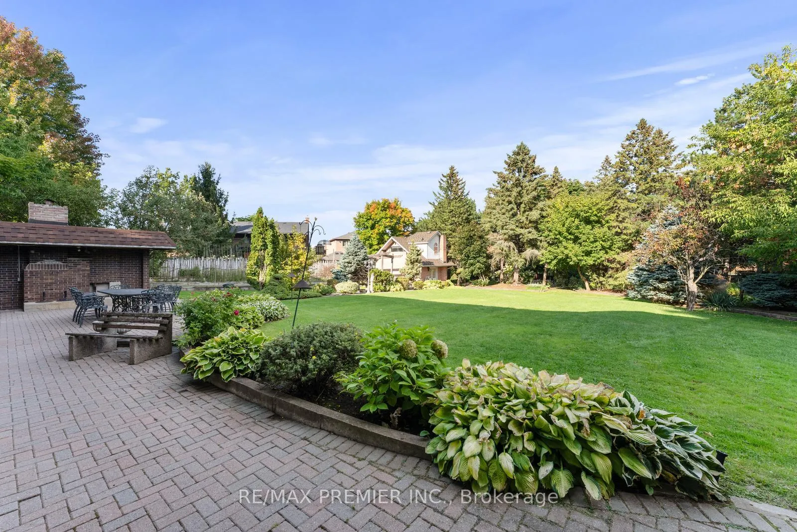 Photo 48 of 261 Sylvadene Parkway, Vaughan, East Woodbridge — HOMEH