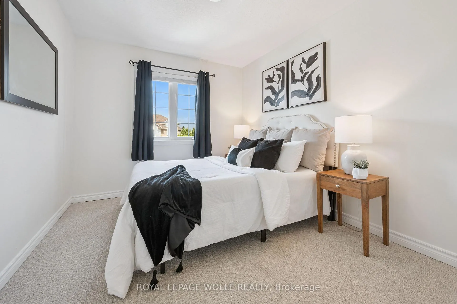 Photo 20 of 503 Windflower Crescent, Kitchener — HOMEH