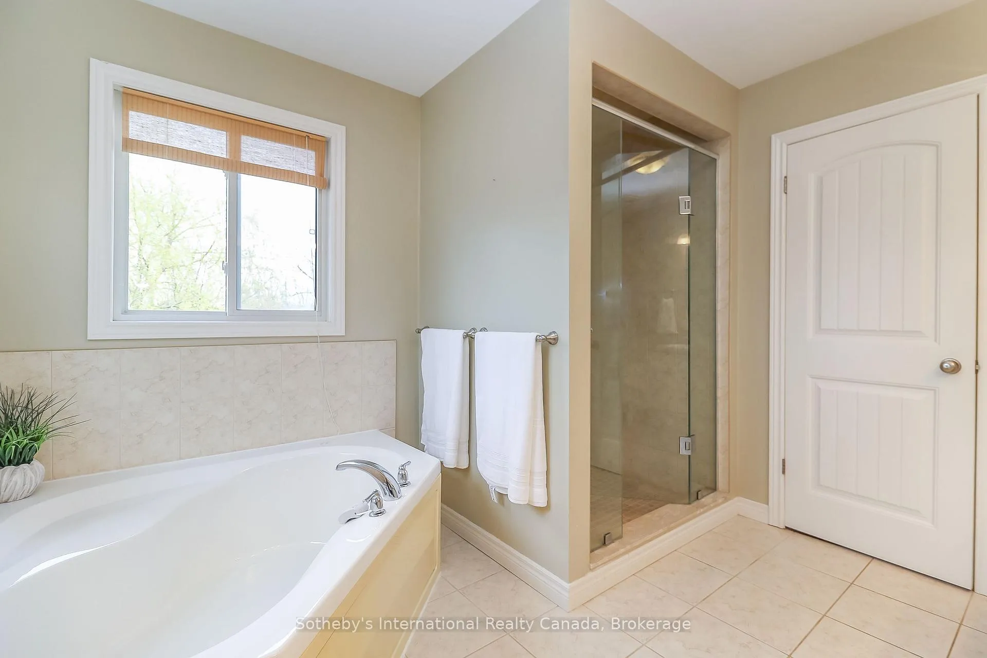 Photo 27 of 3 Alyssa Drive, Collingwood — HOMEH
