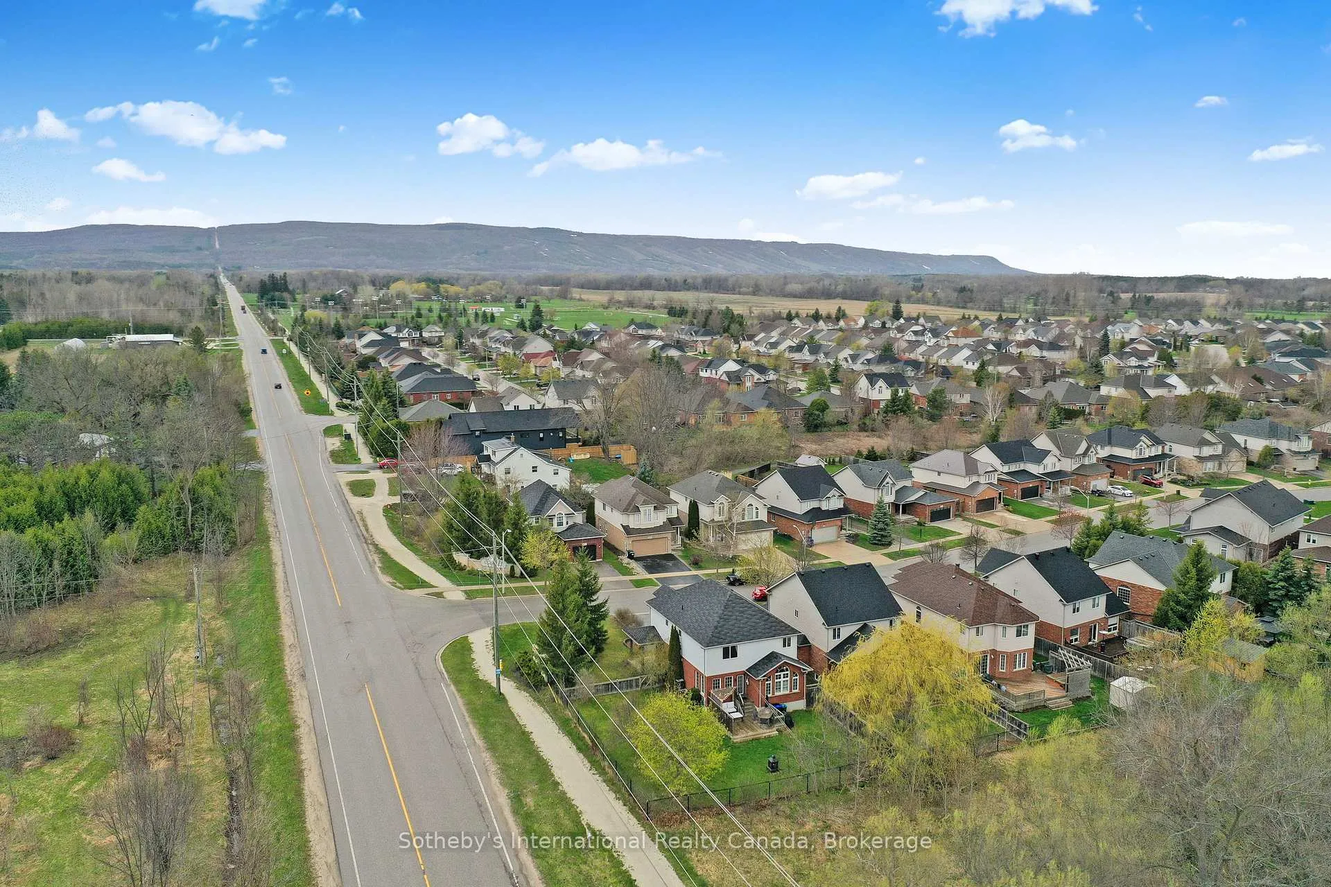 Photo 32 of 3 Alyssa Drive, Collingwood — HOMEH