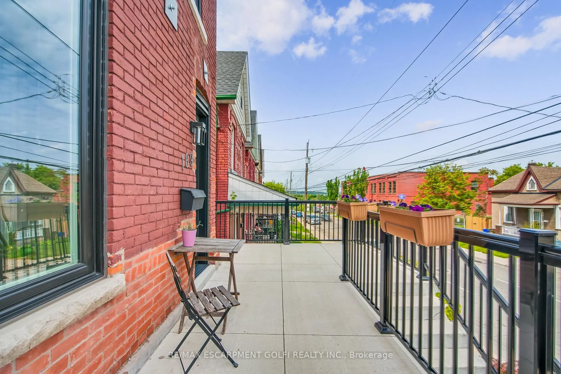 Photo 4 of 189 Queen Street N, Hamilton, Strathcona — HOMEH