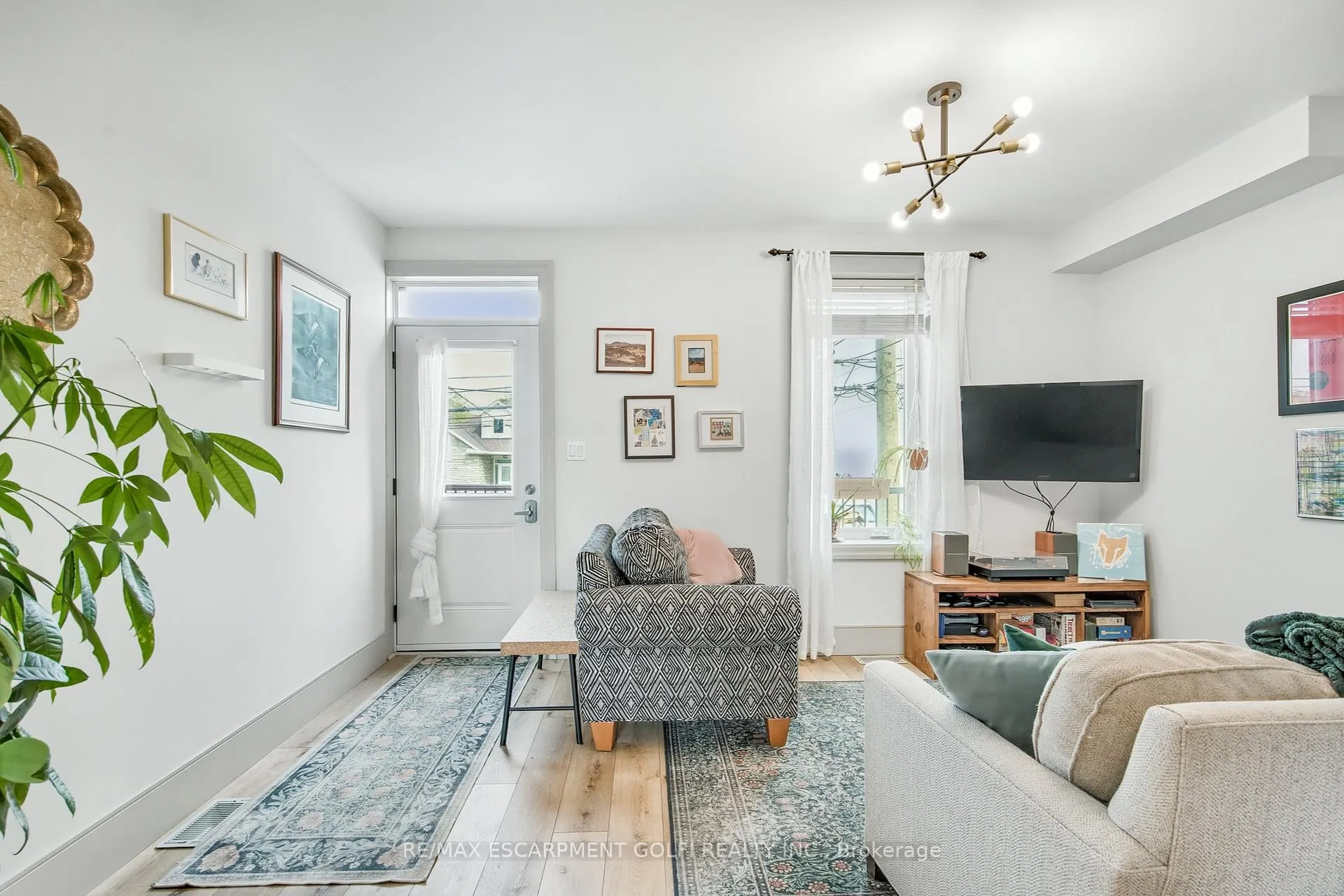 Photo 6 of 189 Queen Street N, Hamilton, Strathcona — HOMEH