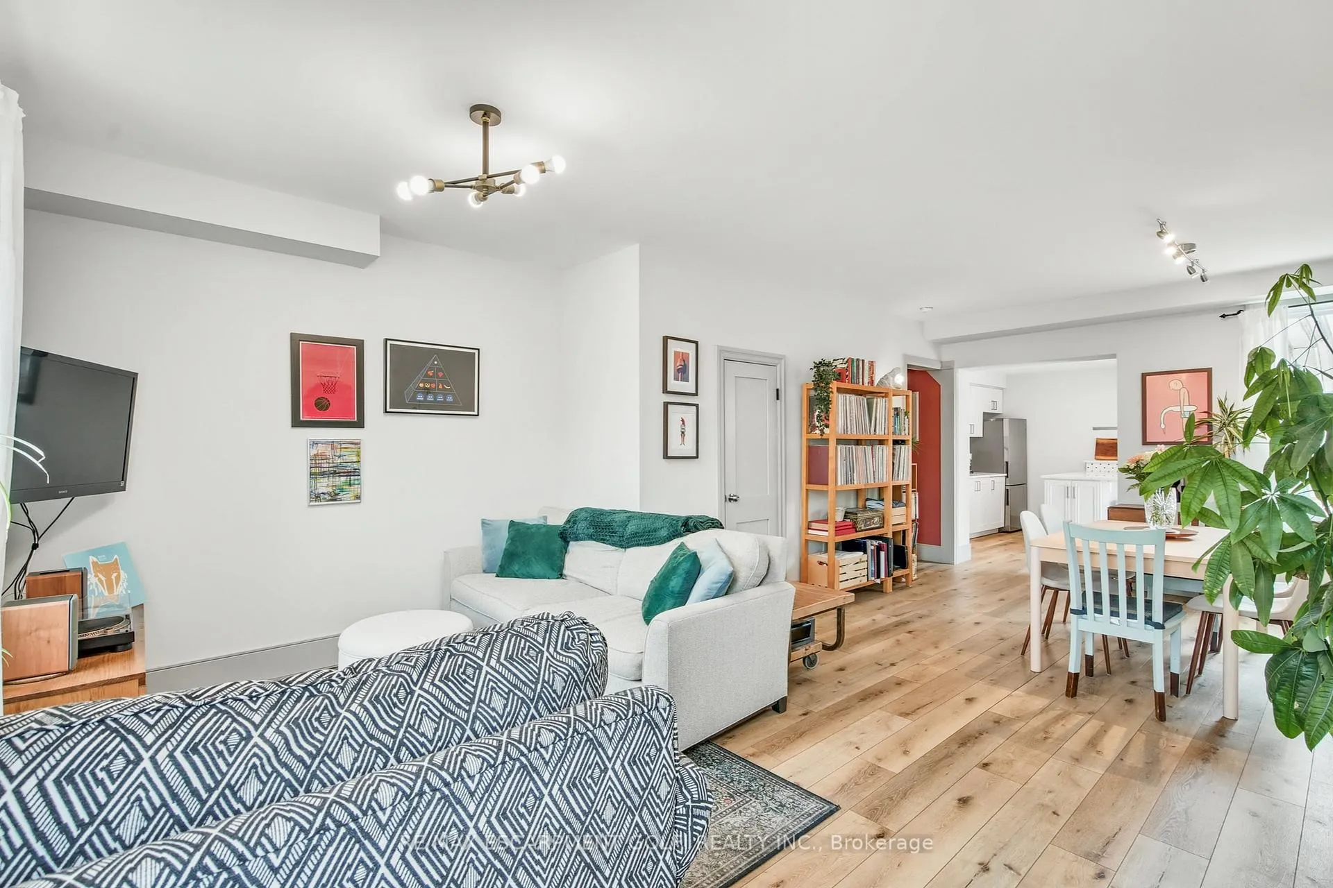 Photo 8 of 189 Queen Street N, Hamilton, Strathcona — HOMEH