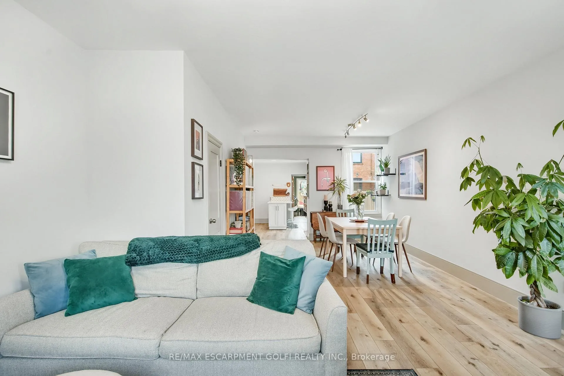 Photo 9 of 189 Queen Street N, Hamilton, Strathcona — HOMEH