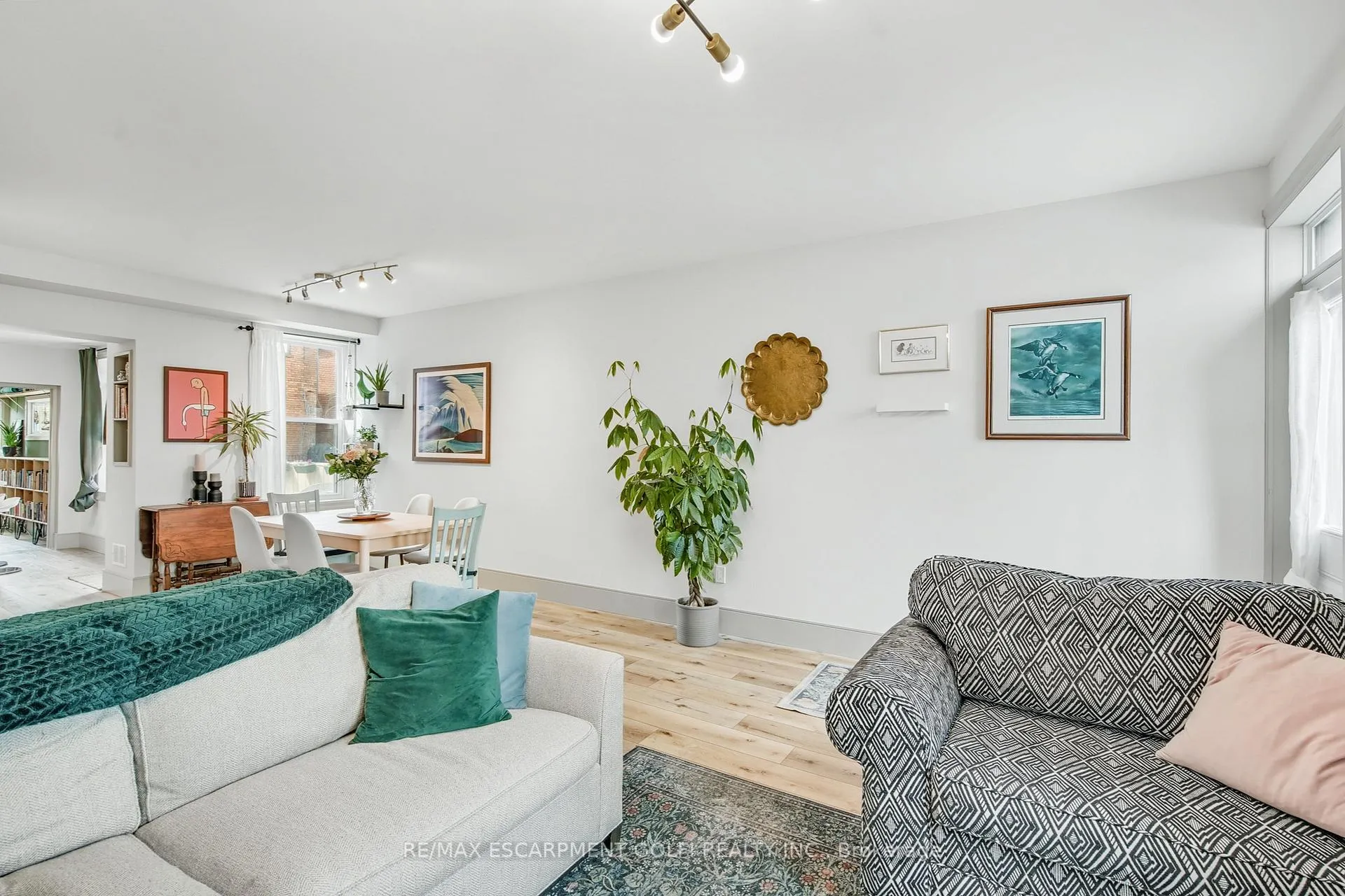 Photo 10 of 189 Queen Street N, Hamilton, Strathcona — HOMEH
