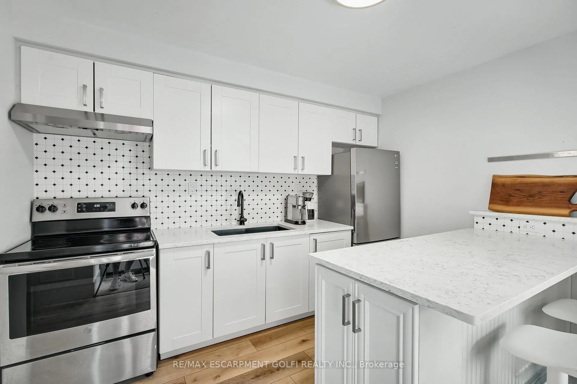 Photo 19 of 189 Queen Street N, Hamilton, Strathcona — HOMEH