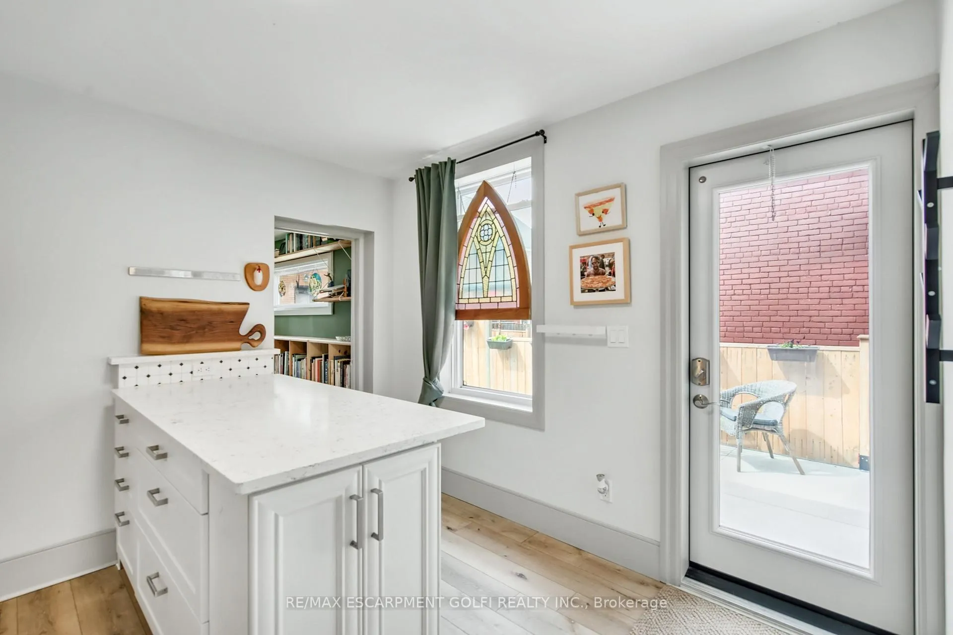 Photo 21 of 189 Queen Street N, Hamilton, Strathcona — HOMEH