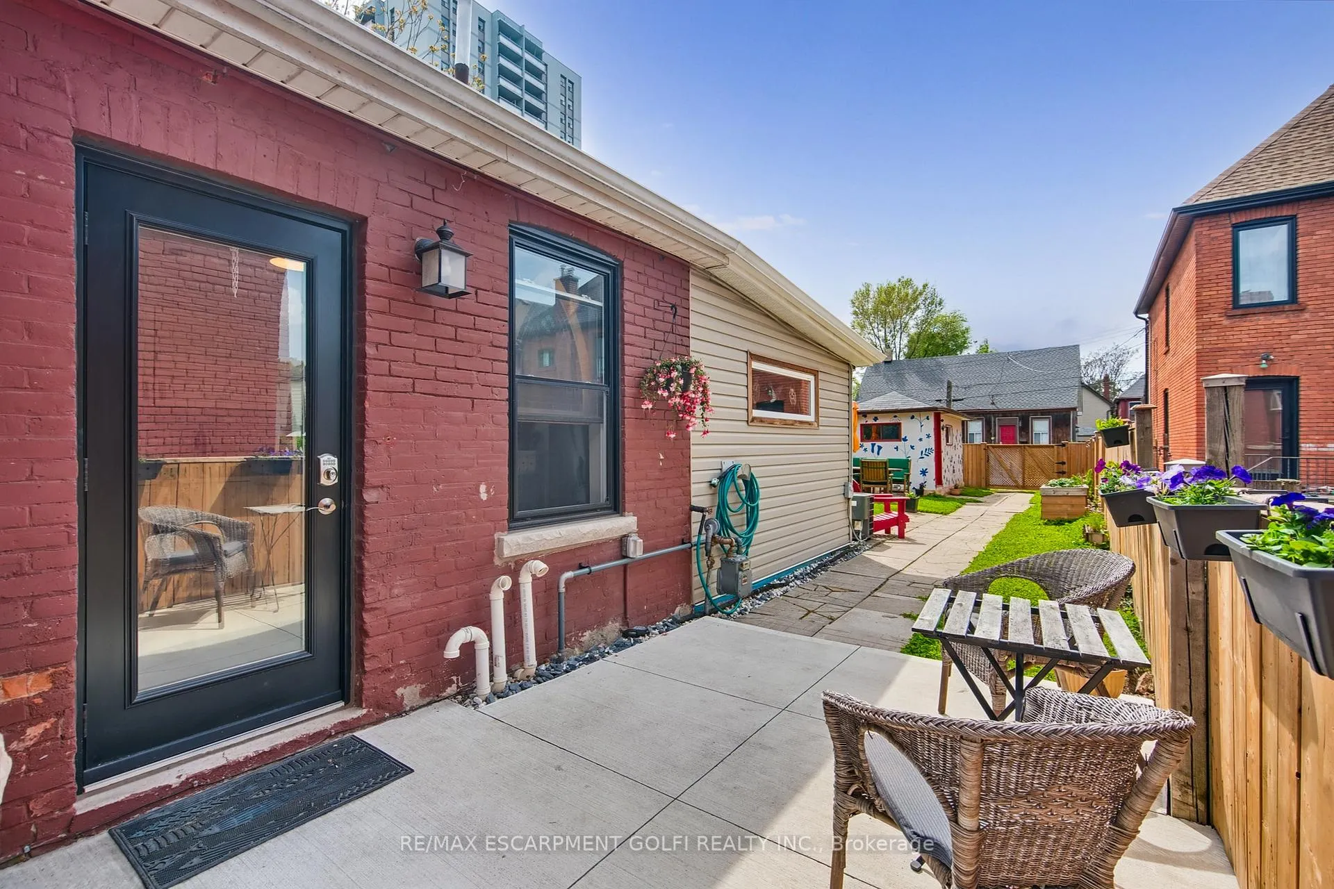 Photo 32 of 189 Queen Street N, Hamilton, Strathcona — HOMEH