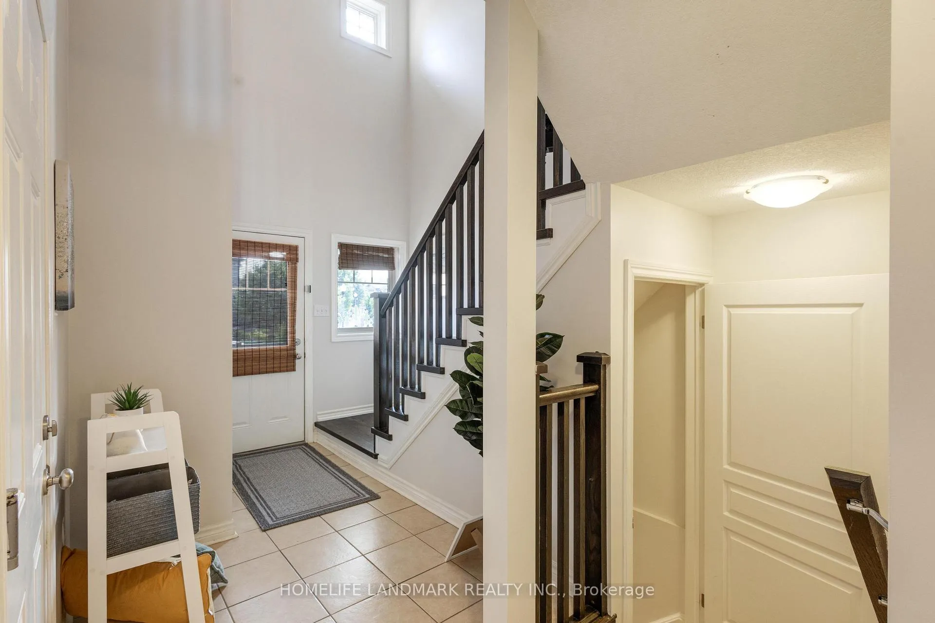 Photo 5 of 95 Harding Street, Kitchener — HOMEH