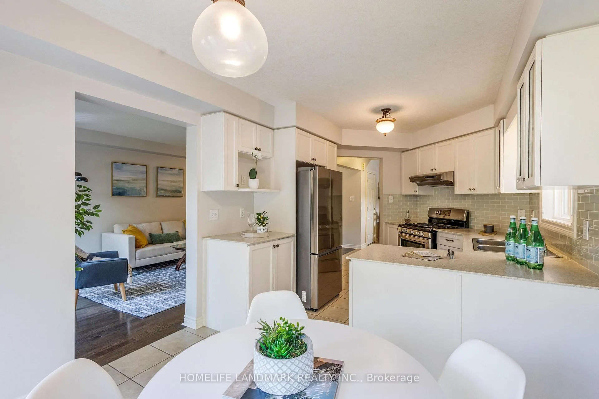 Photo 11 of 95 Harding Street, Kitchener — HOMEH