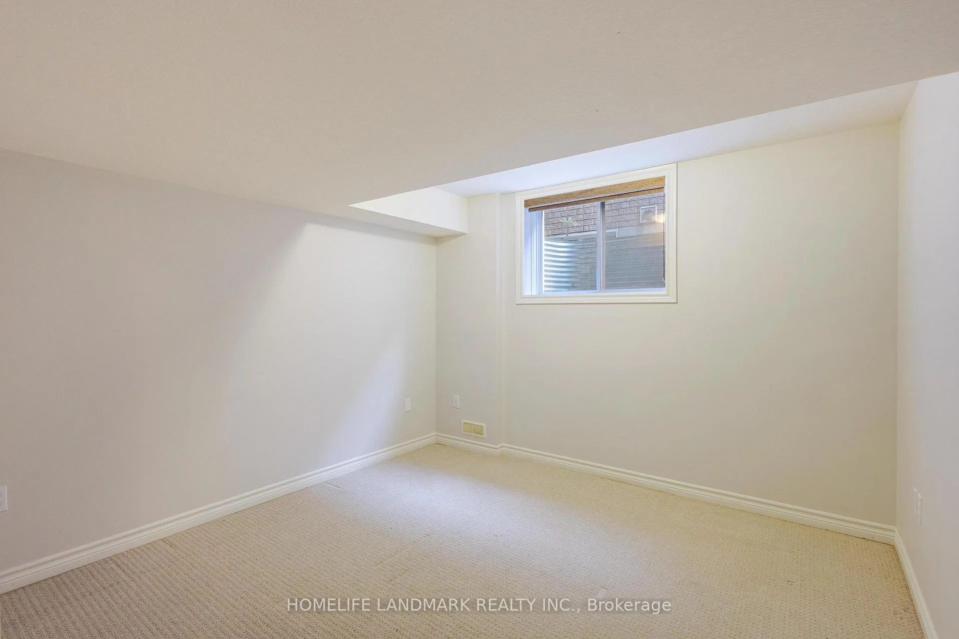 Photo 25 of 95 Harding Street, Kitchener — HOMEH
