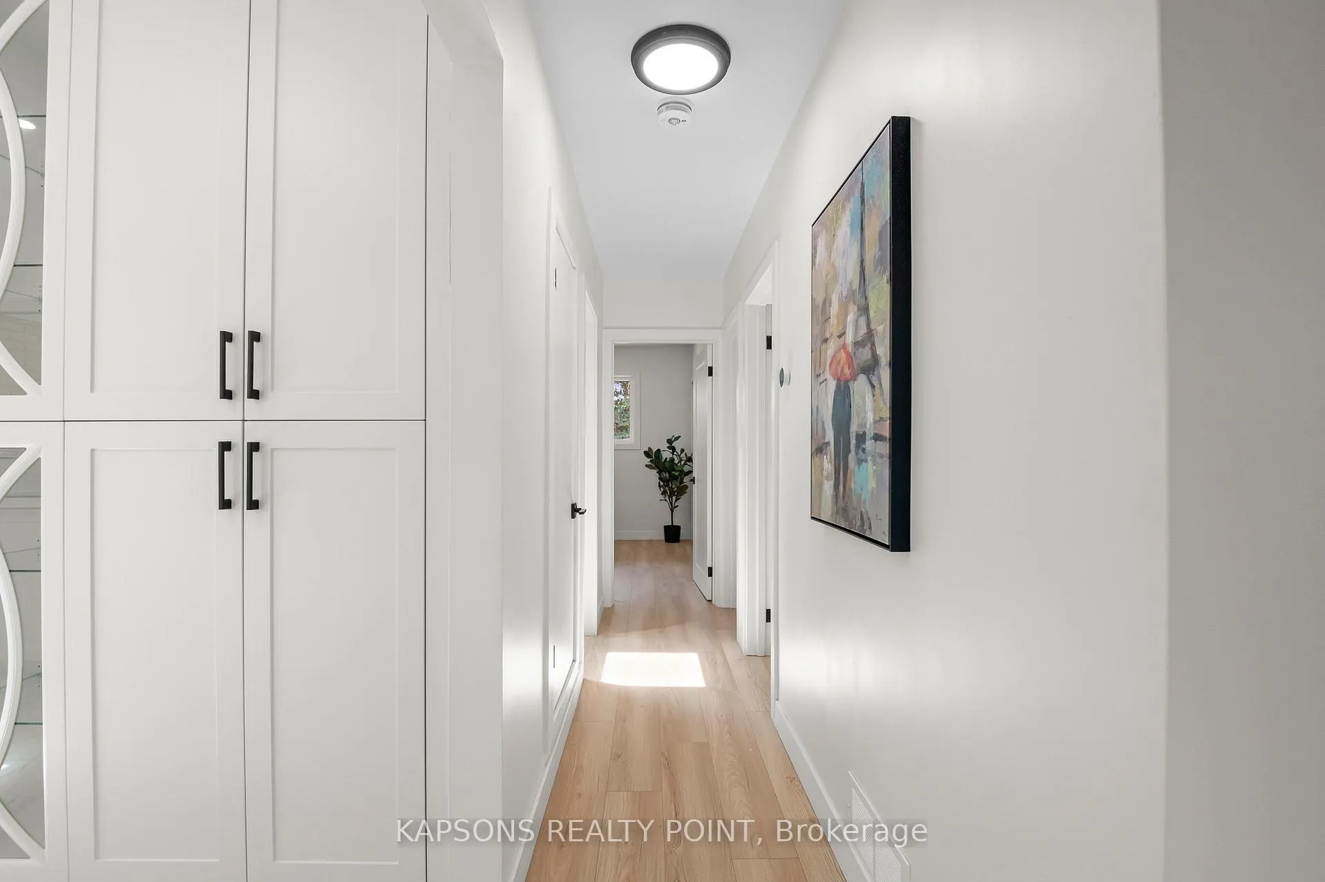Photo 5 of 8 Starlight Court, Hamilton, Corman — HOMEH