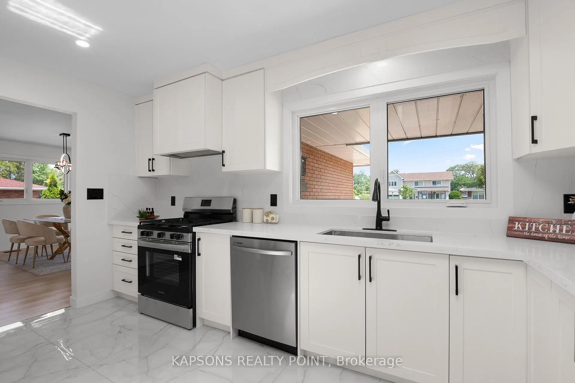 Photo 18 of 8 Starlight Court, Hamilton, Corman — HOMEH
