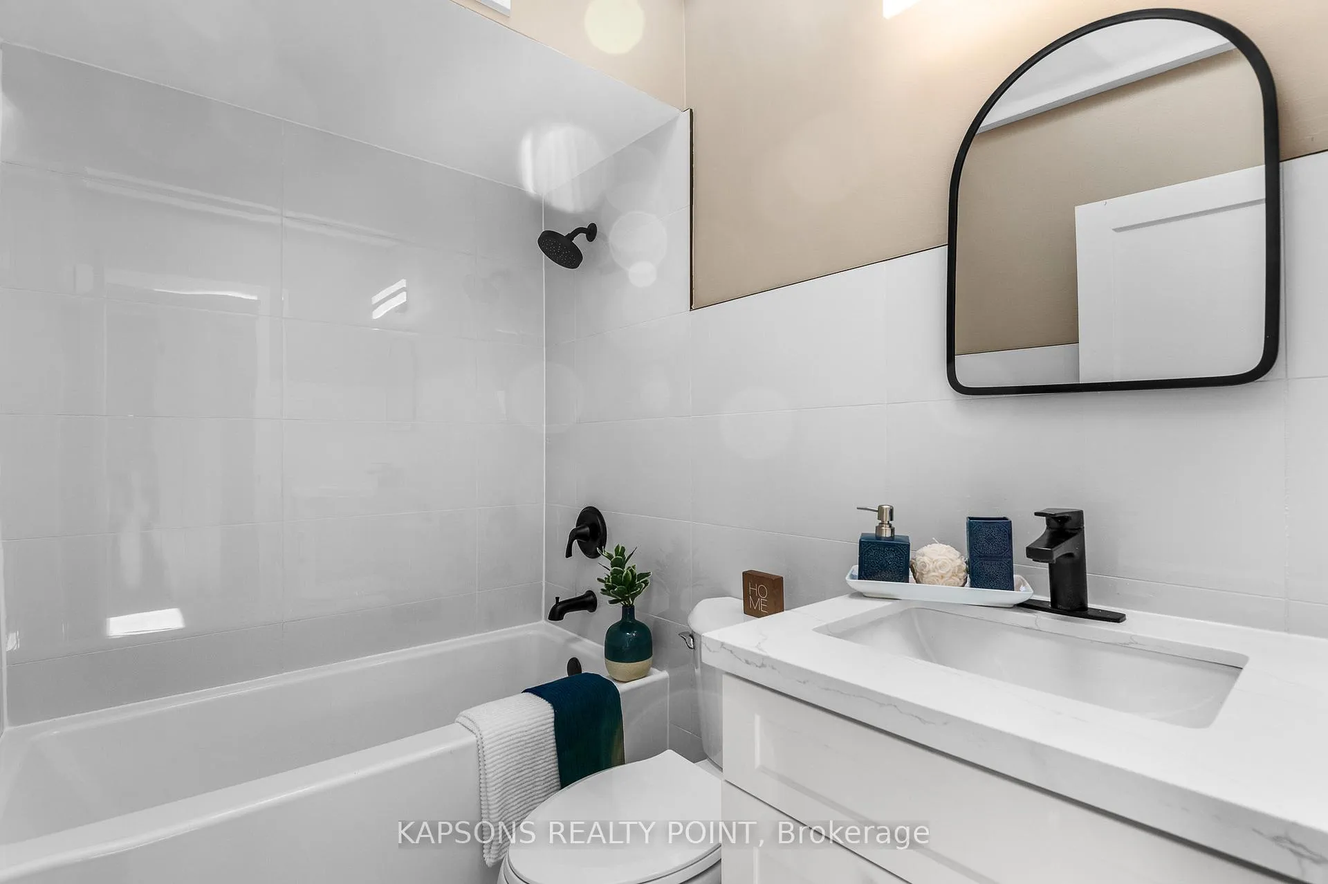 Photo 34 of 8 Starlight Court, Hamilton, Corman — HOMEH