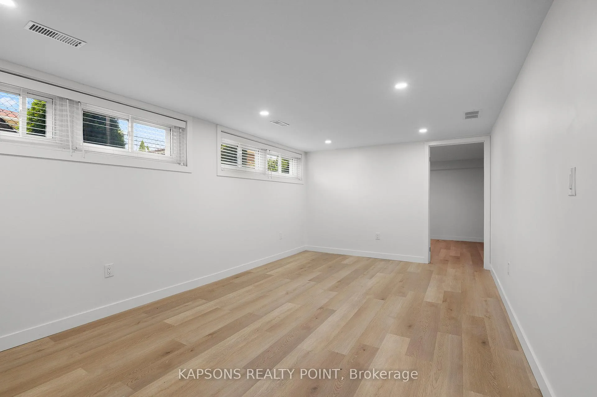 Photo 40 of 8 Starlight Court, Hamilton, Corman — HOMEH