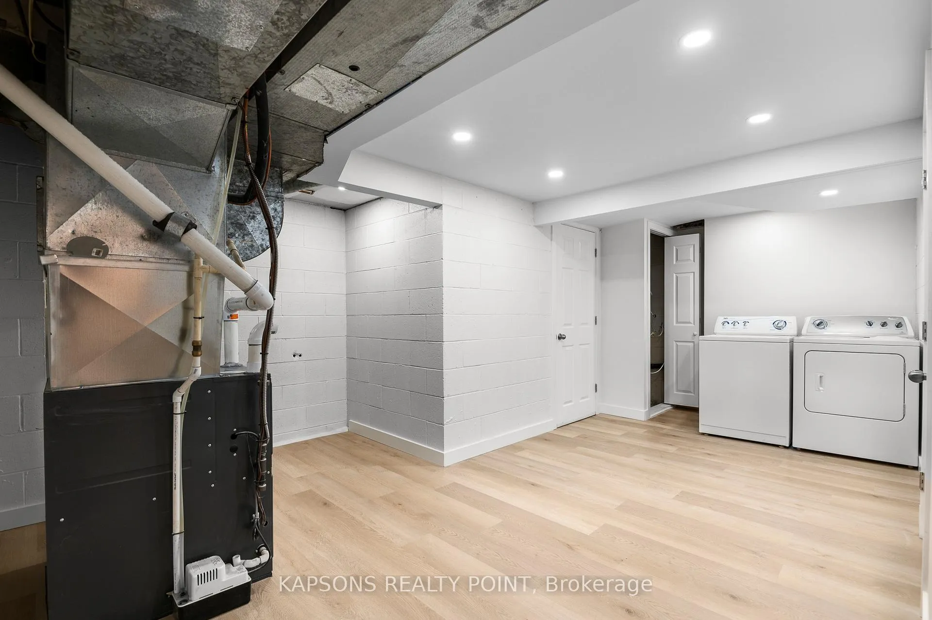 Photo 41 of 8 Starlight Court, Hamilton, Corman — HOMEH