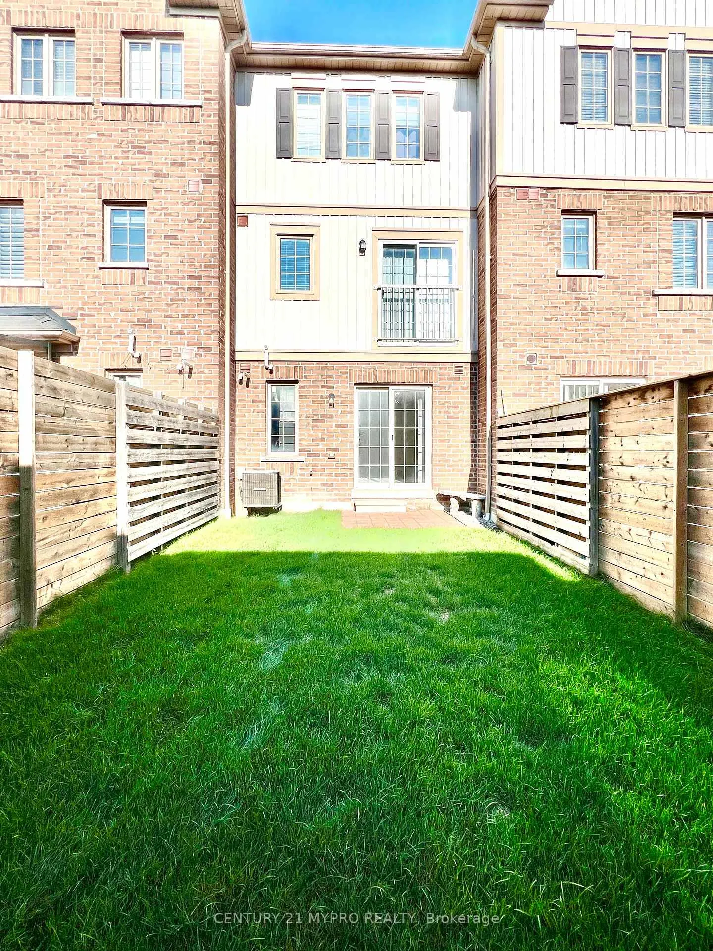 Photo 9 of 10 Magpie Way, Whitby, Blue Grass Meadows — HOMEH