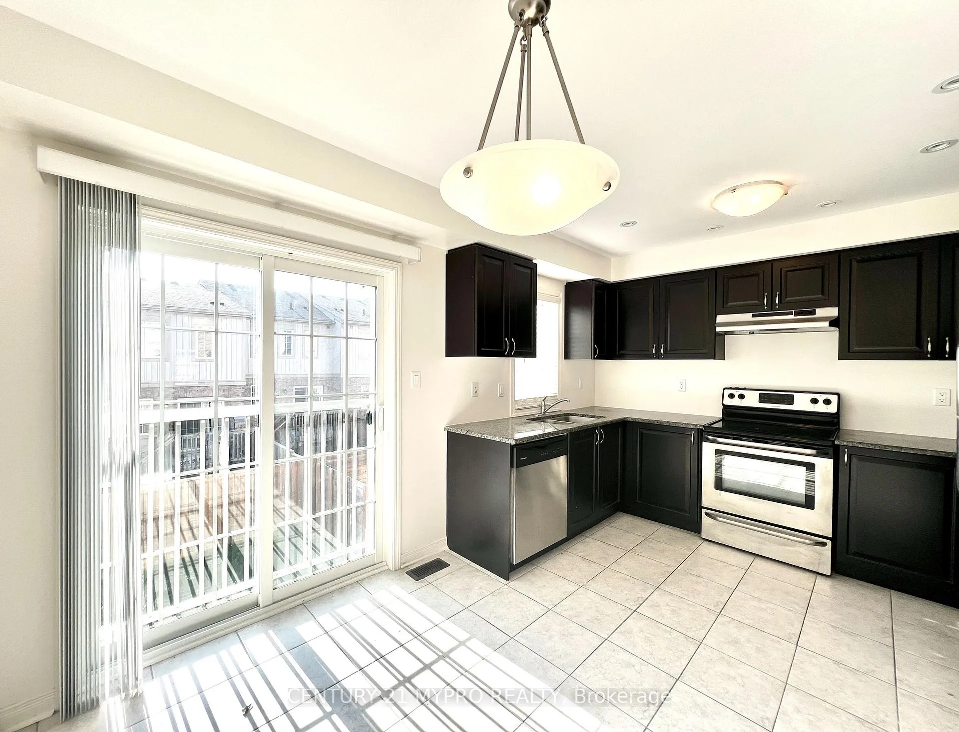 Photo 14 of 10 Magpie Way, Whitby, Blue Grass Meadows — HOMEH