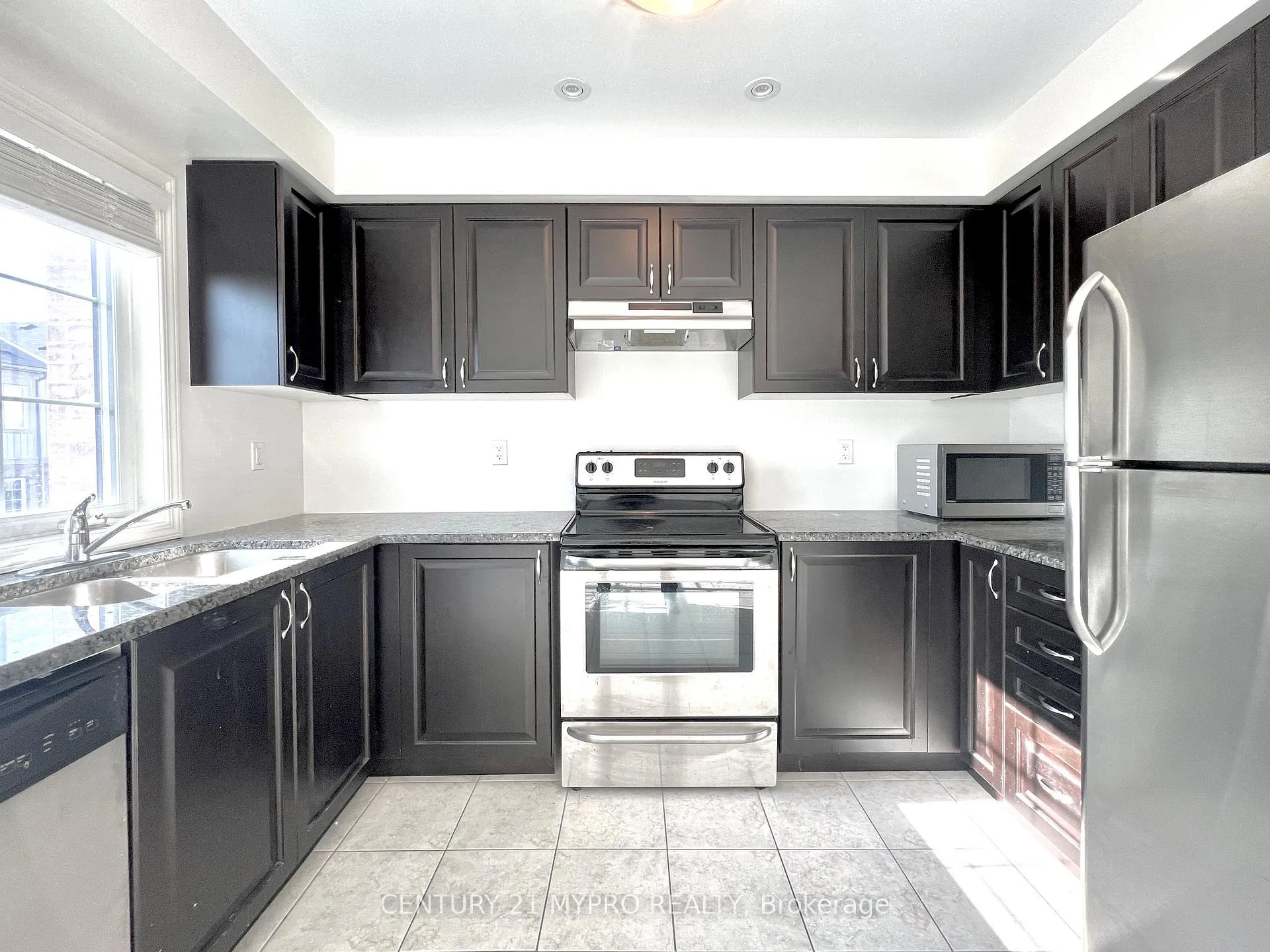 Photo 15 of 10 Magpie Way, Whitby, Blue Grass Meadows — HOMEH