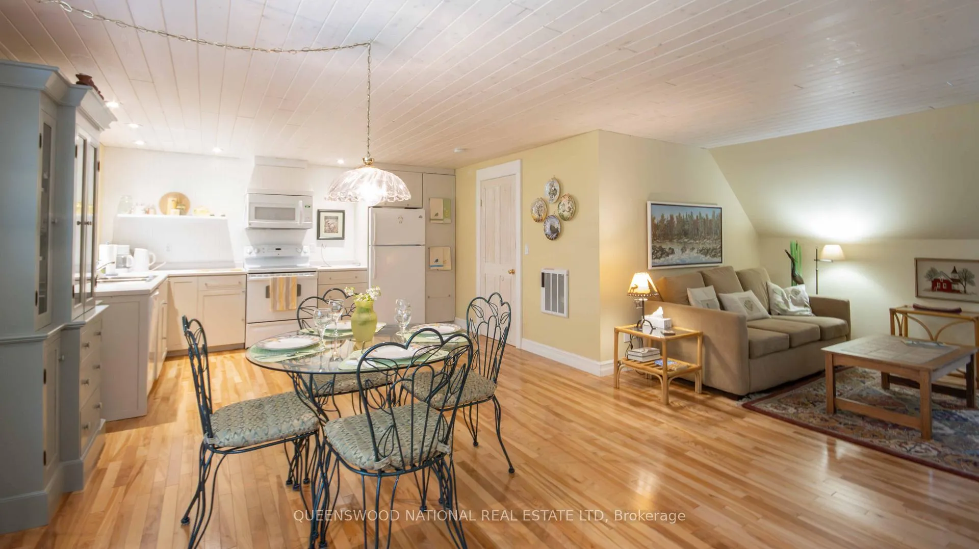 Photo 5 of 1315 Major Lake Road, South Algonquin — HOMEH