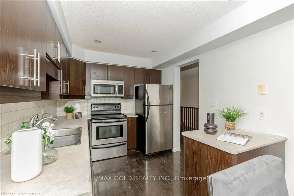 Photo 15 of 167 Sims Estate Drive, Kitchener, Grand River South — HOMEH