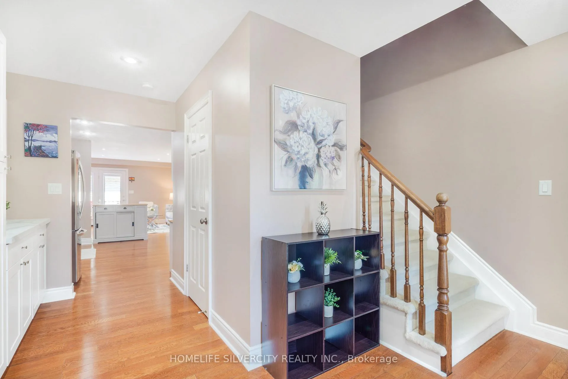 Photo 2 of 27 Ormond Street N, Thorold, Thorold Downtown — HOMEH