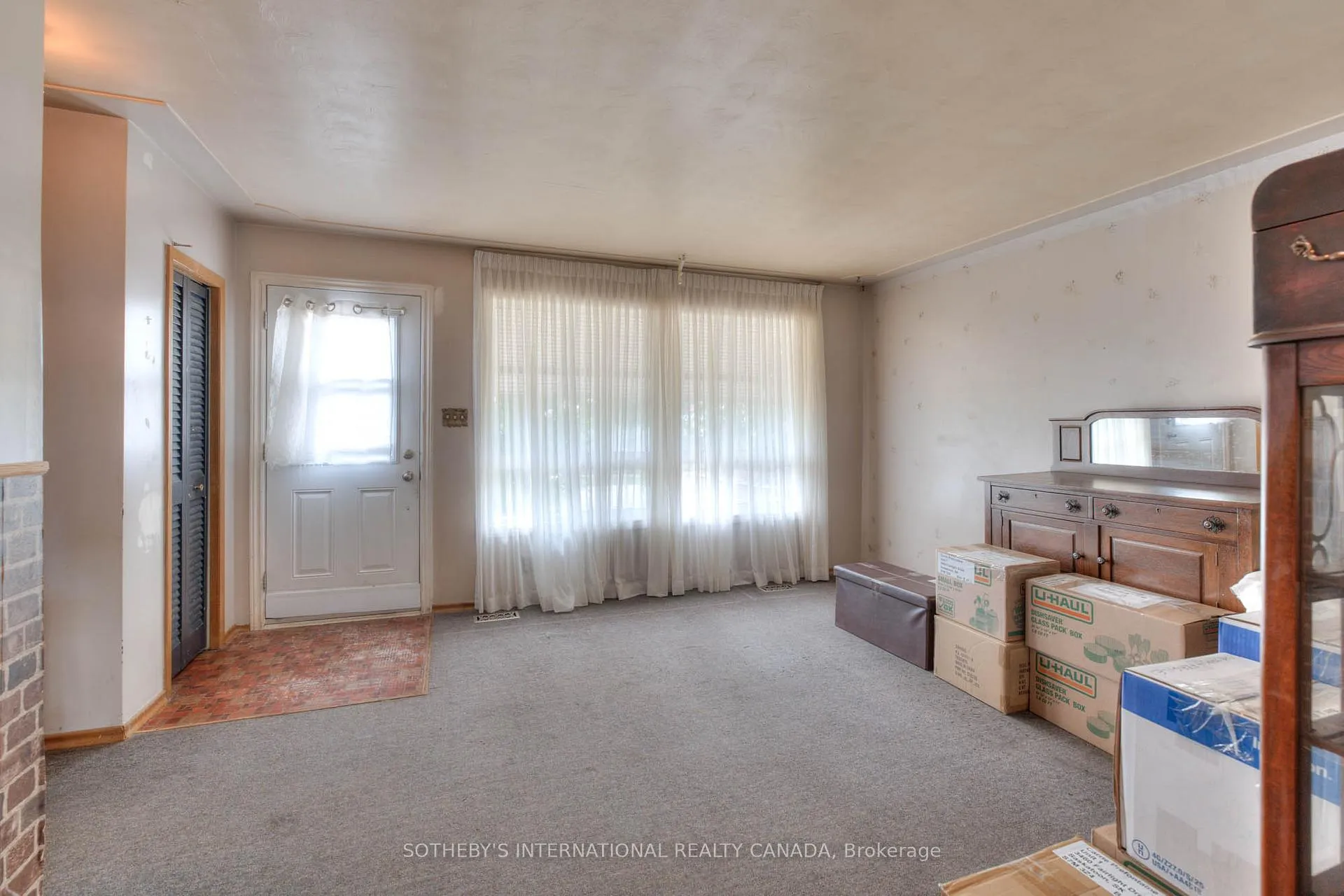 Photo 6 of 117 Secord Avenue, Kitchener — HOMEH