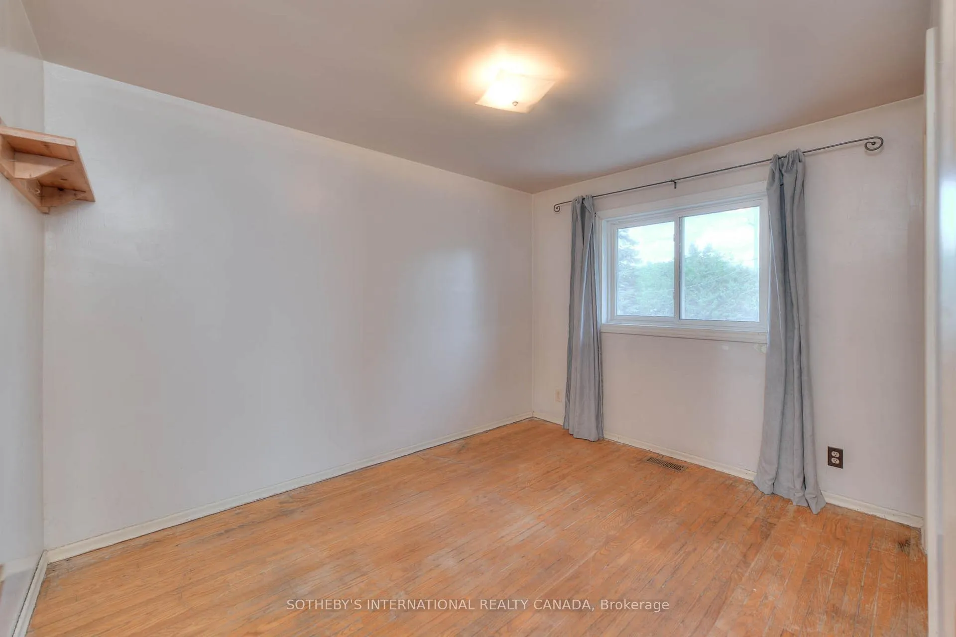 Photo 17 of 117 Secord Avenue, Kitchener — HOMEH